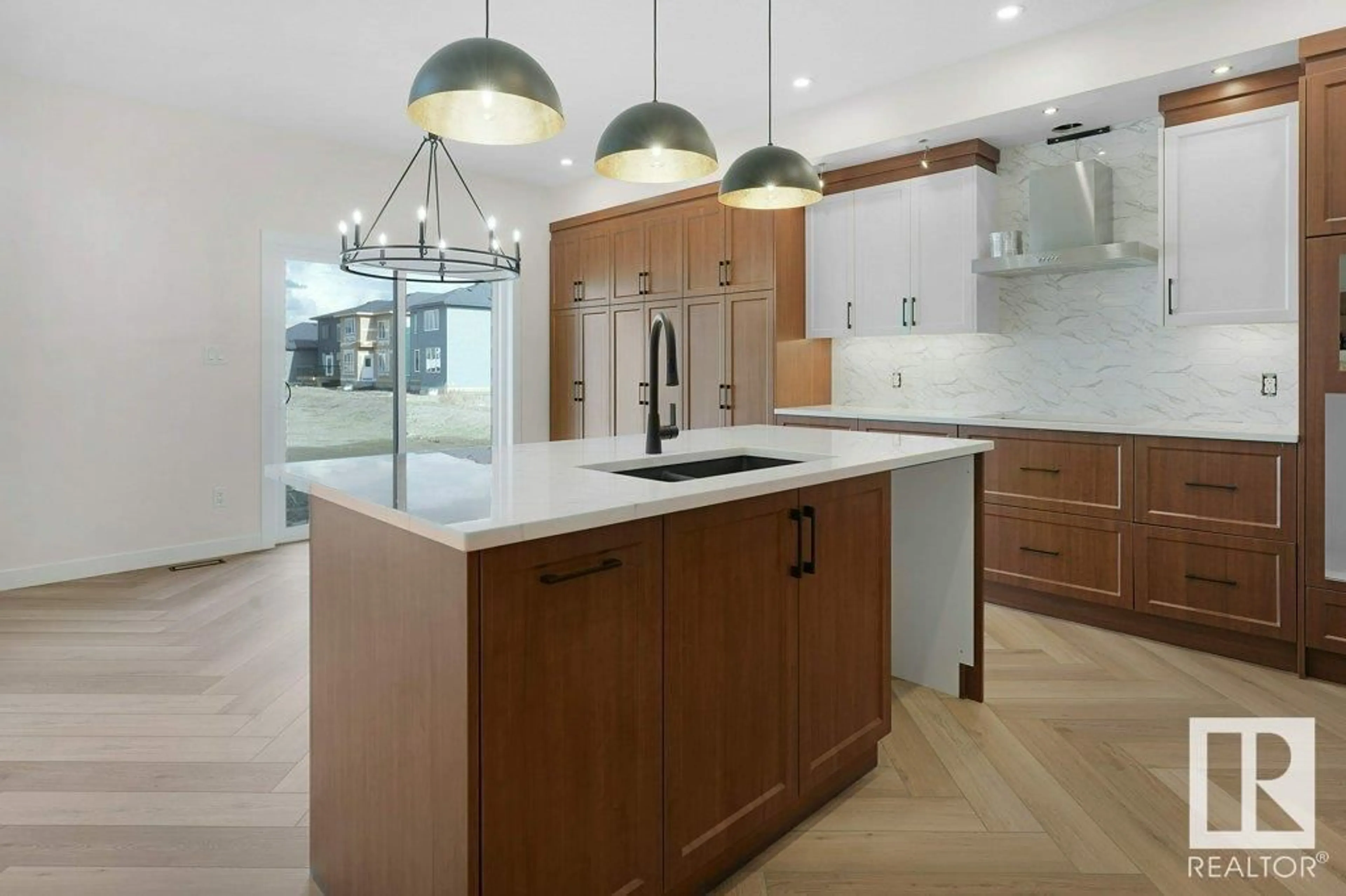 Contemporary kitchen, wood floors for 92 Edgefield WY, St. Albert Alberta T8N7Z9