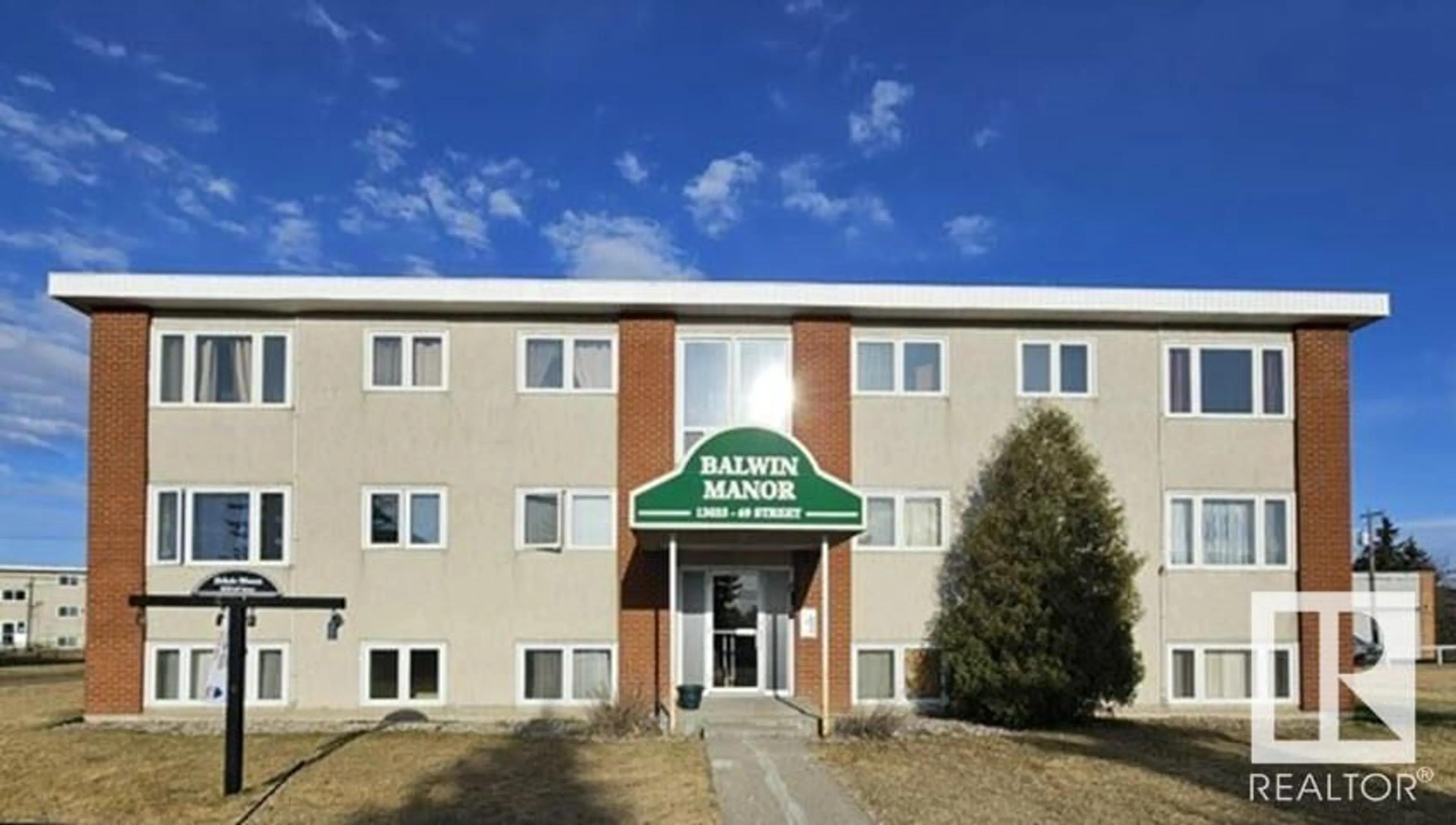 A pic from exterior of the house or condo, the front or back of building for #303 13035 69 ST NW, Edmonton Alberta T5C0H5