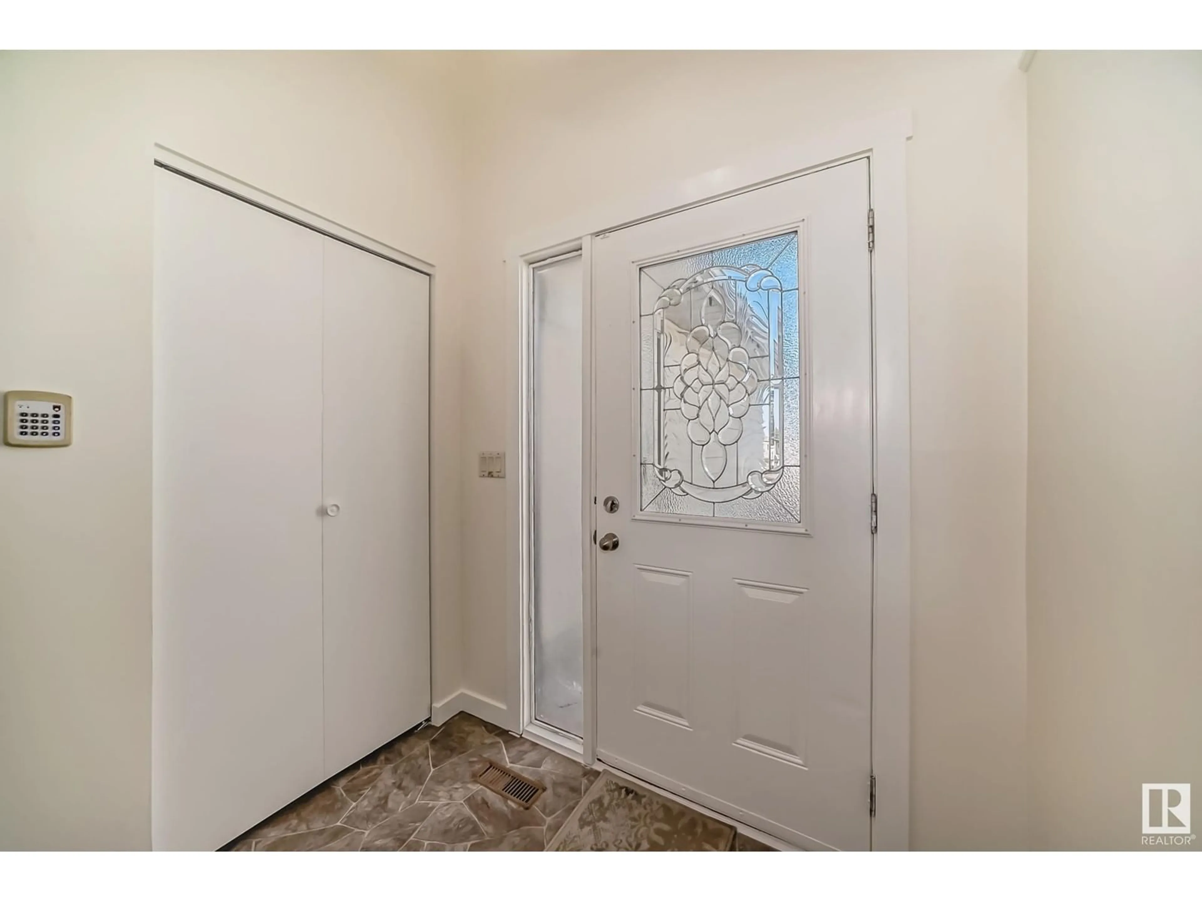 Indoor entryway, unknown floor for 12627 161 AV NW, Edmonton Alberta T5X4W7