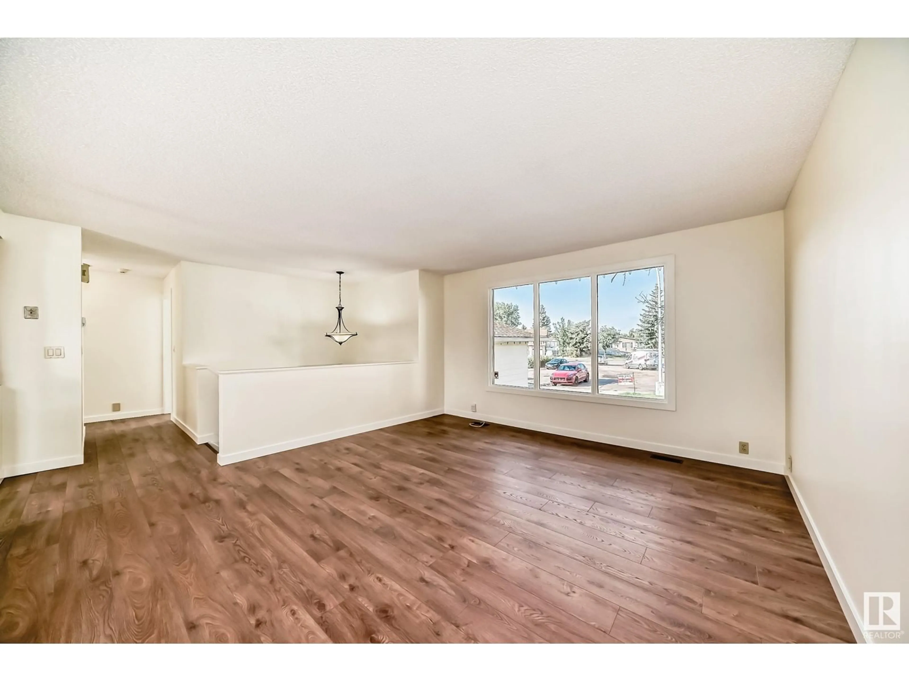 A pic of a room, wood floors for 12627 161 AV NW, Edmonton Alberta T5X4W7