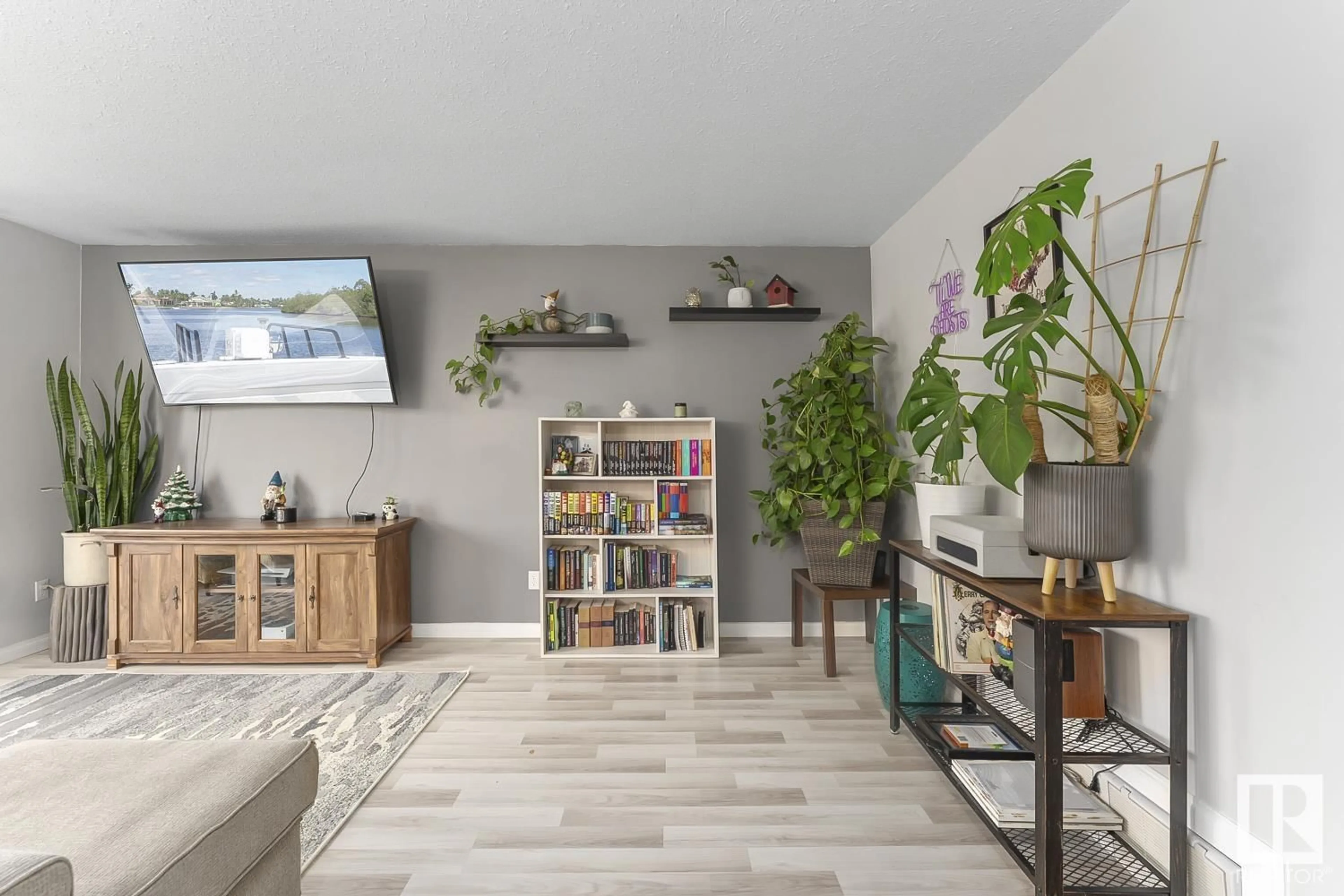 Living room, ceramic floors for 4716 63 AV, Cold Lake Alberta T9M2B6