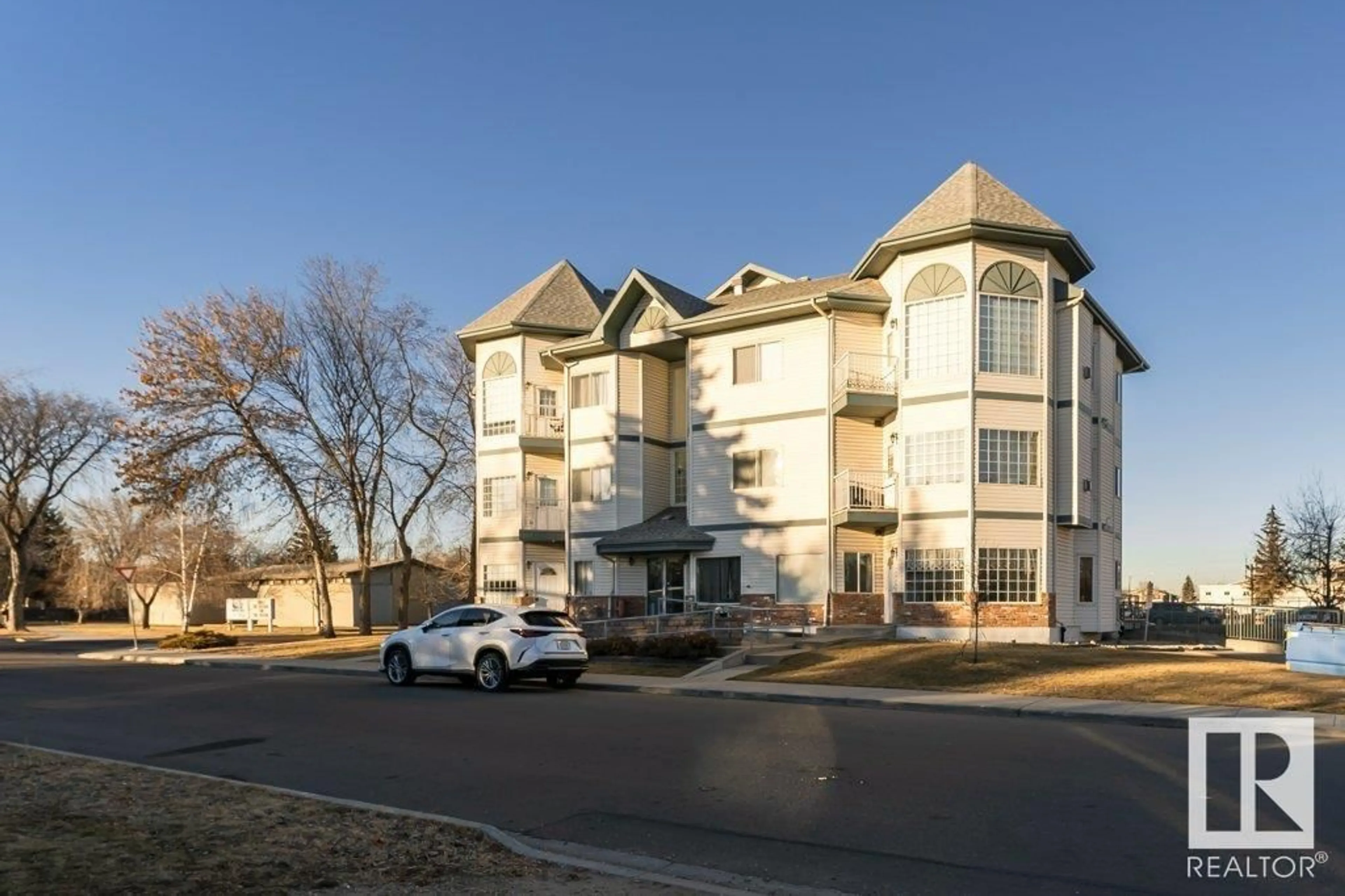 A pic from exterior of the house or condo for #205 11308 130 AV NW, Edmonton Alberta T5E6L2