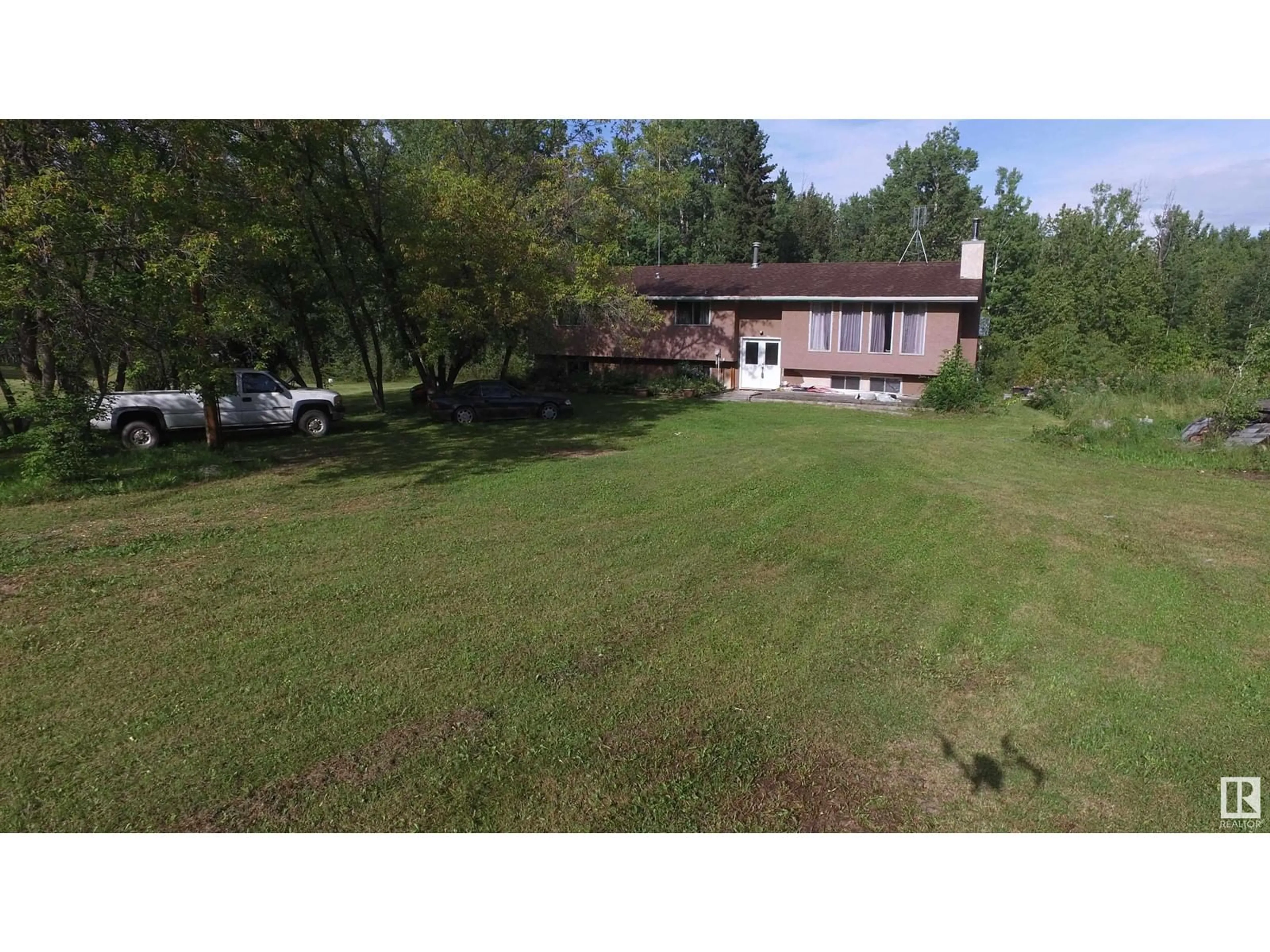 Outside view for #9 53223 RGE ROAD 34, Rural Parkland County Alberta T0E0N0