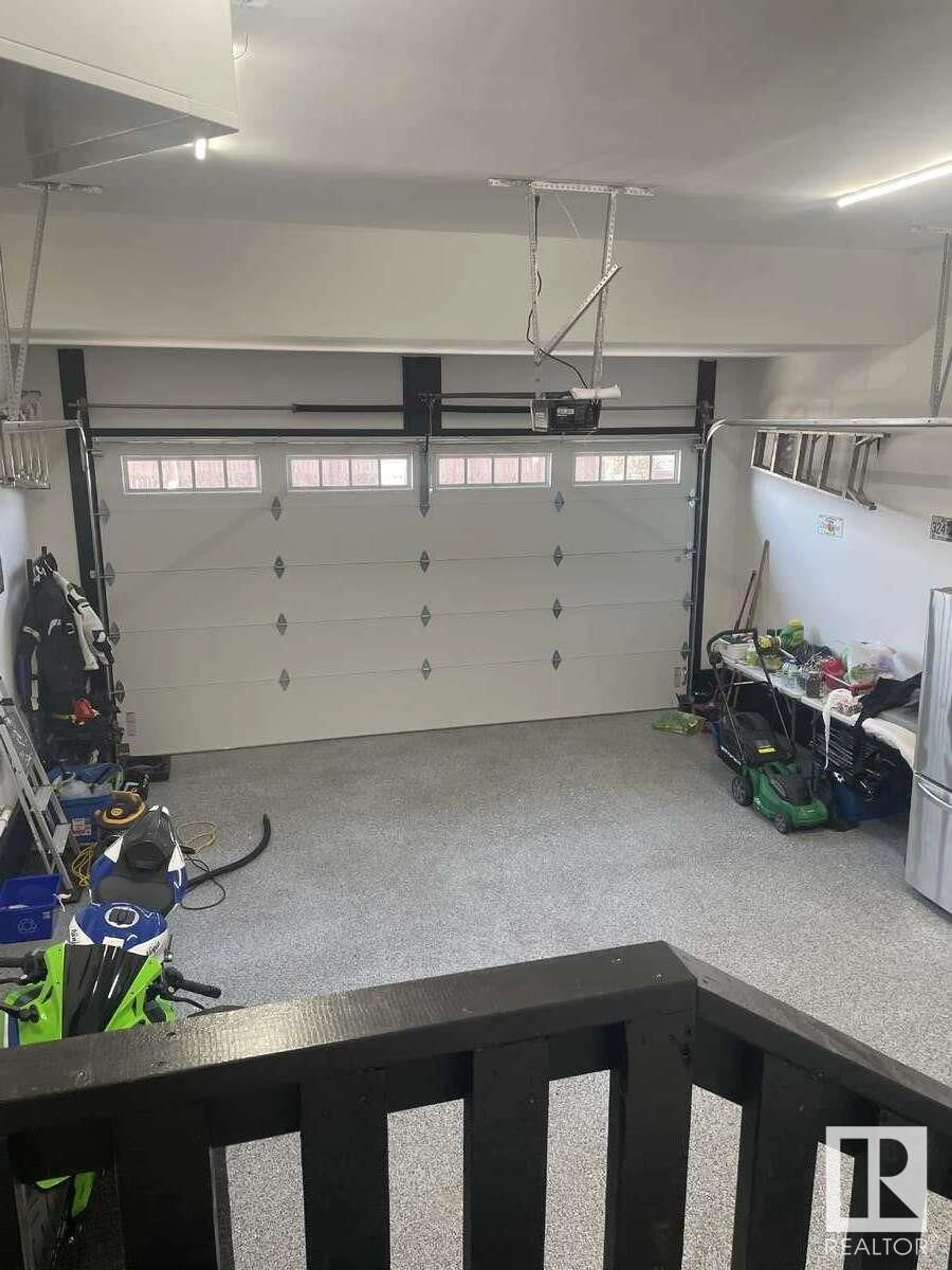 Indoor garage, cement floor for 145 HEMINGWAY CR, Spruce Grove Alberta T7X2W9