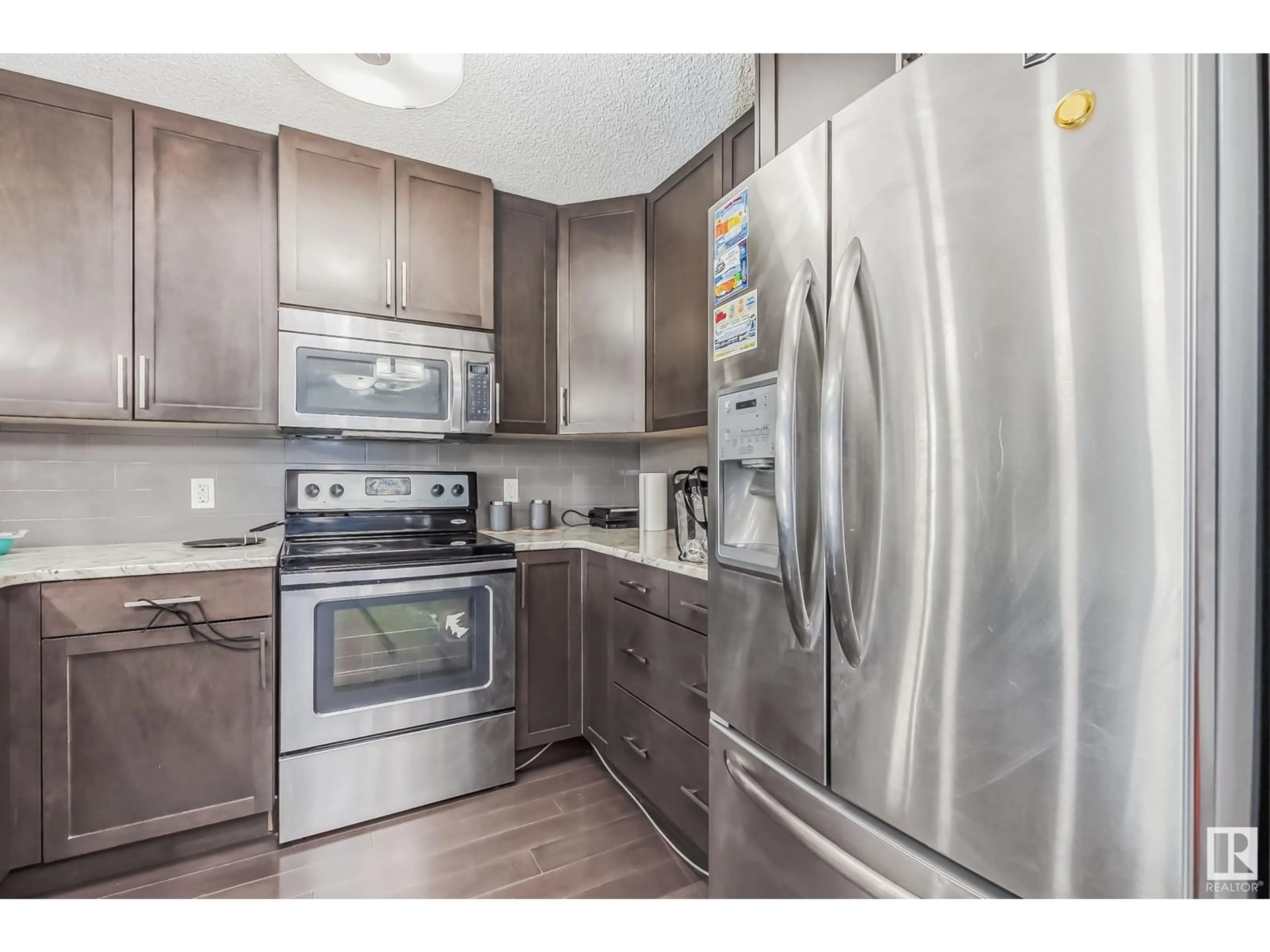 Standard kitchen for #305 2203 44 AV NW, Edmonton Alberta T6T0T1