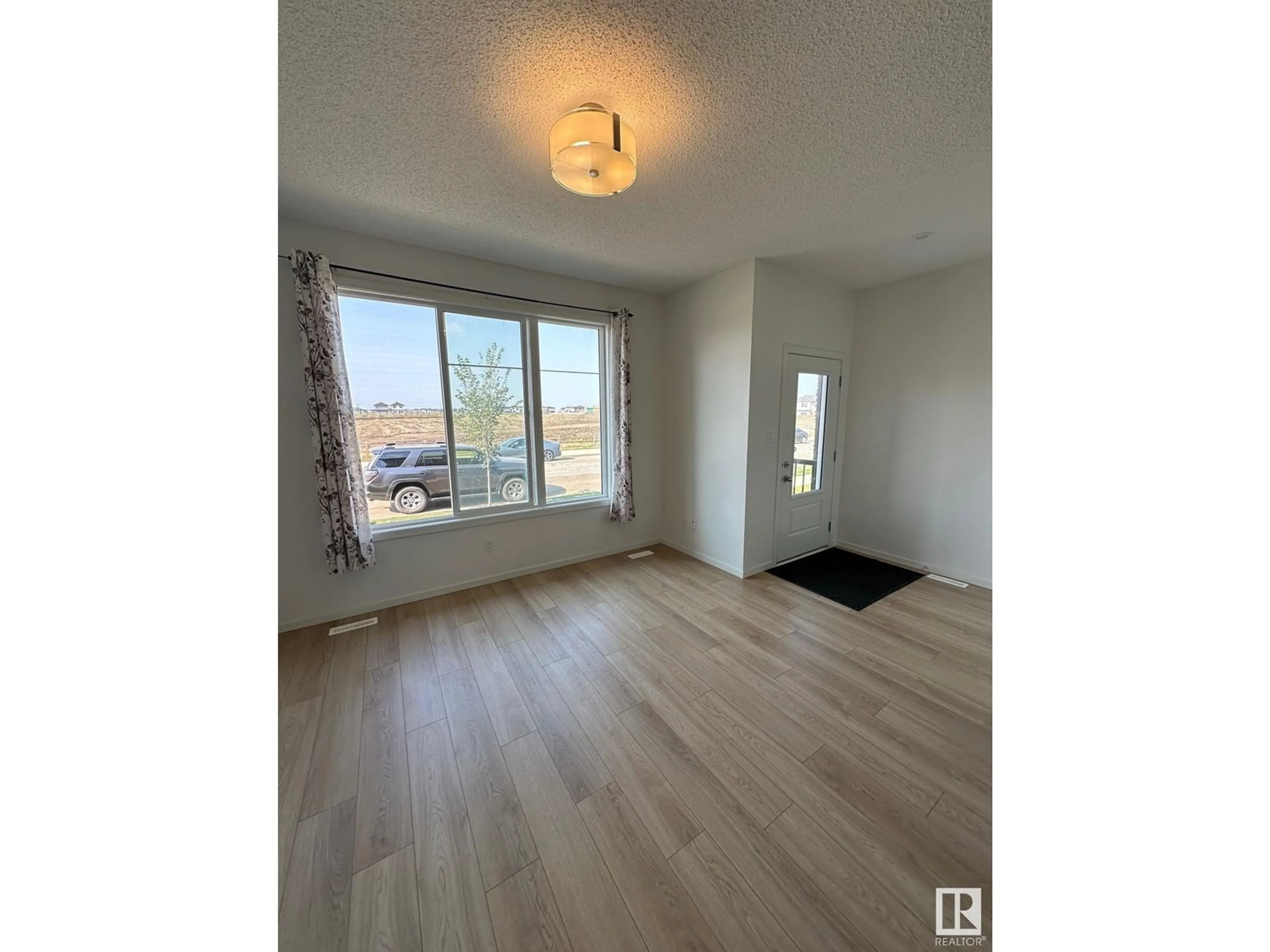 A pic of a room, not visible floor for 18007 71 ST NW, Edmonton Alberta T5Z0V4