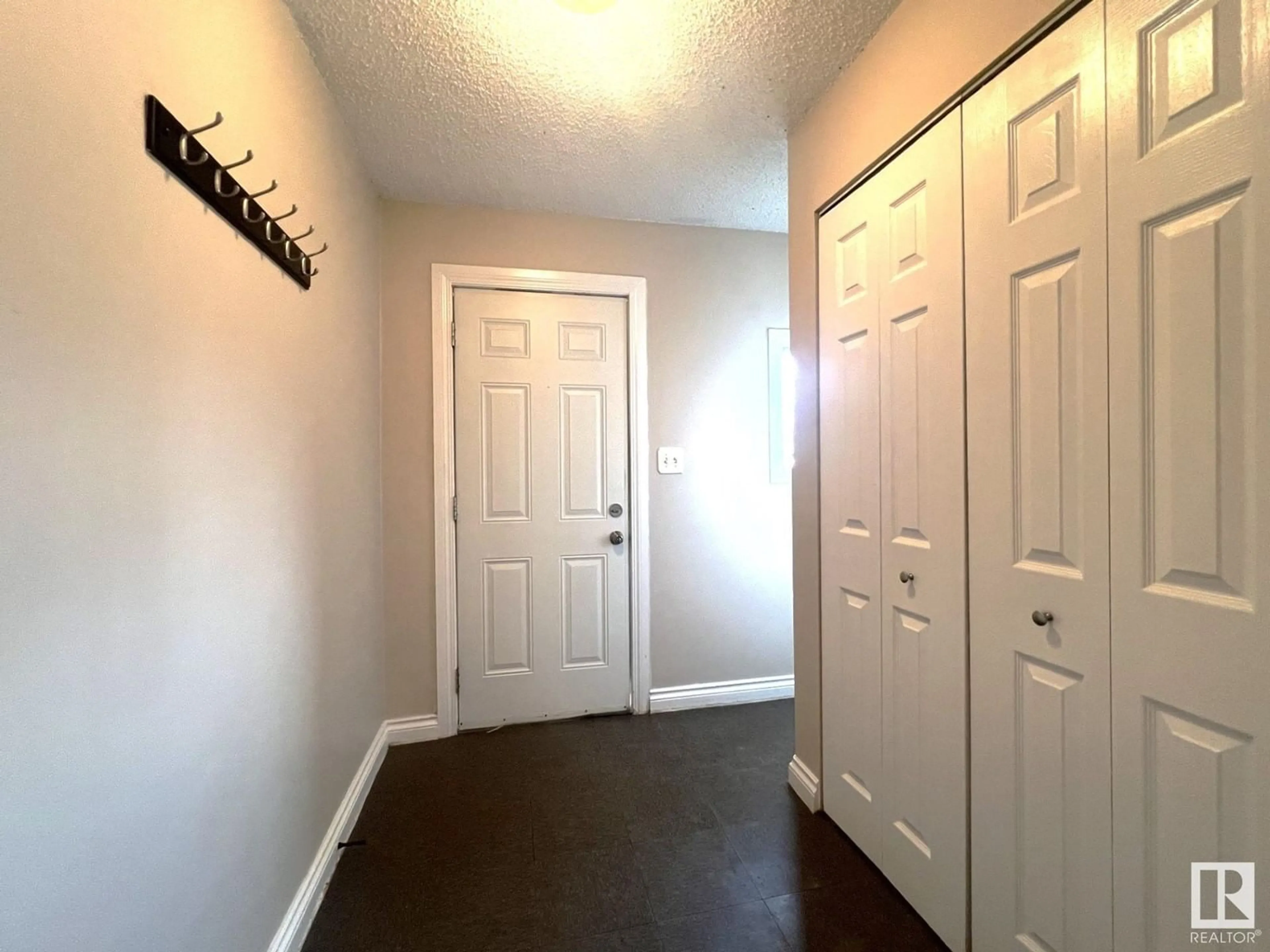 Indoor entryway, unknown floor for 9901 96A AV, Fort Saskatchewan Alberta T8L1P7