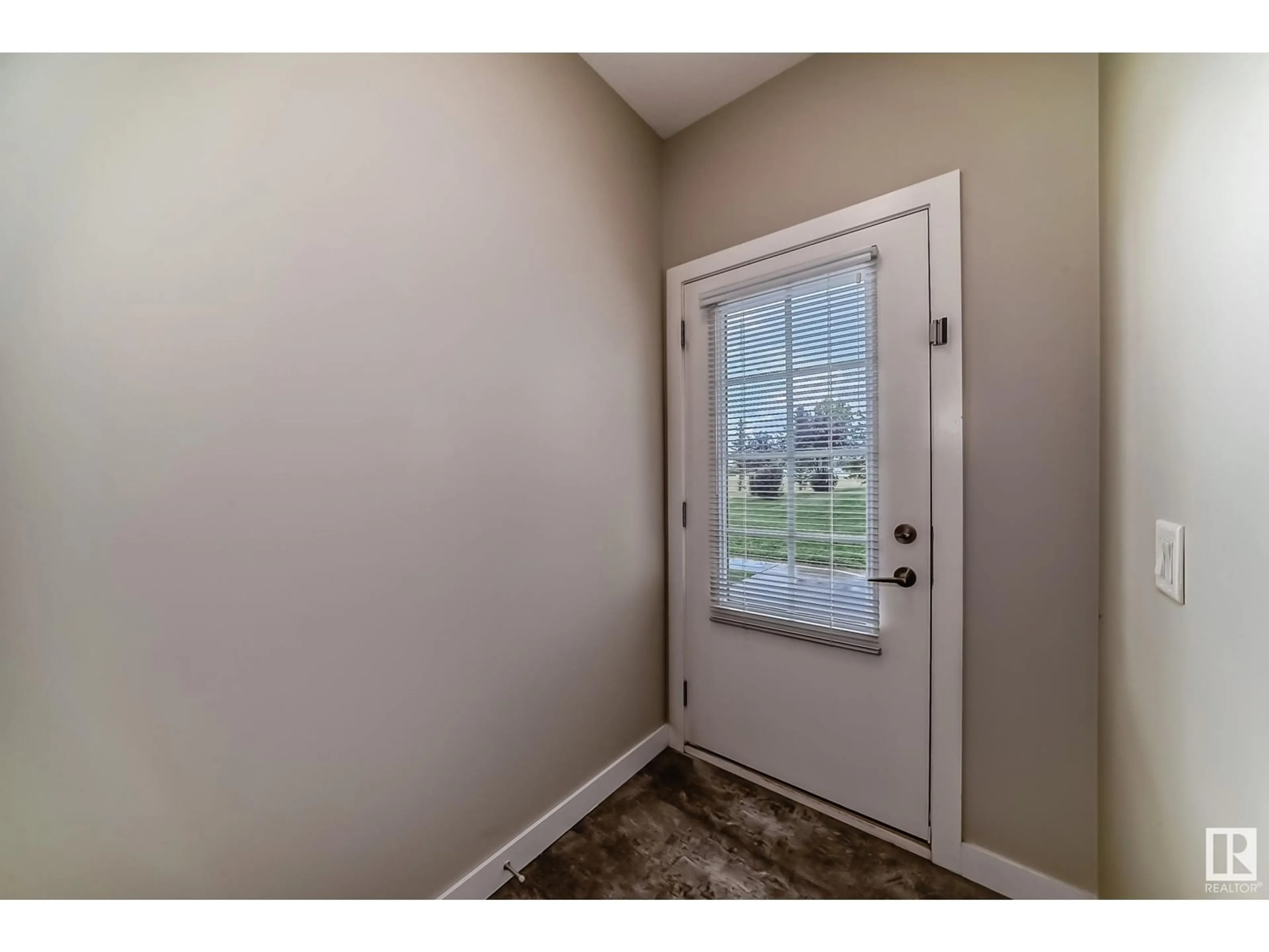 Indoor entryway, unknown floor for #2 1636 Kerr RD NW, Edmonton Alberta T5E6P9