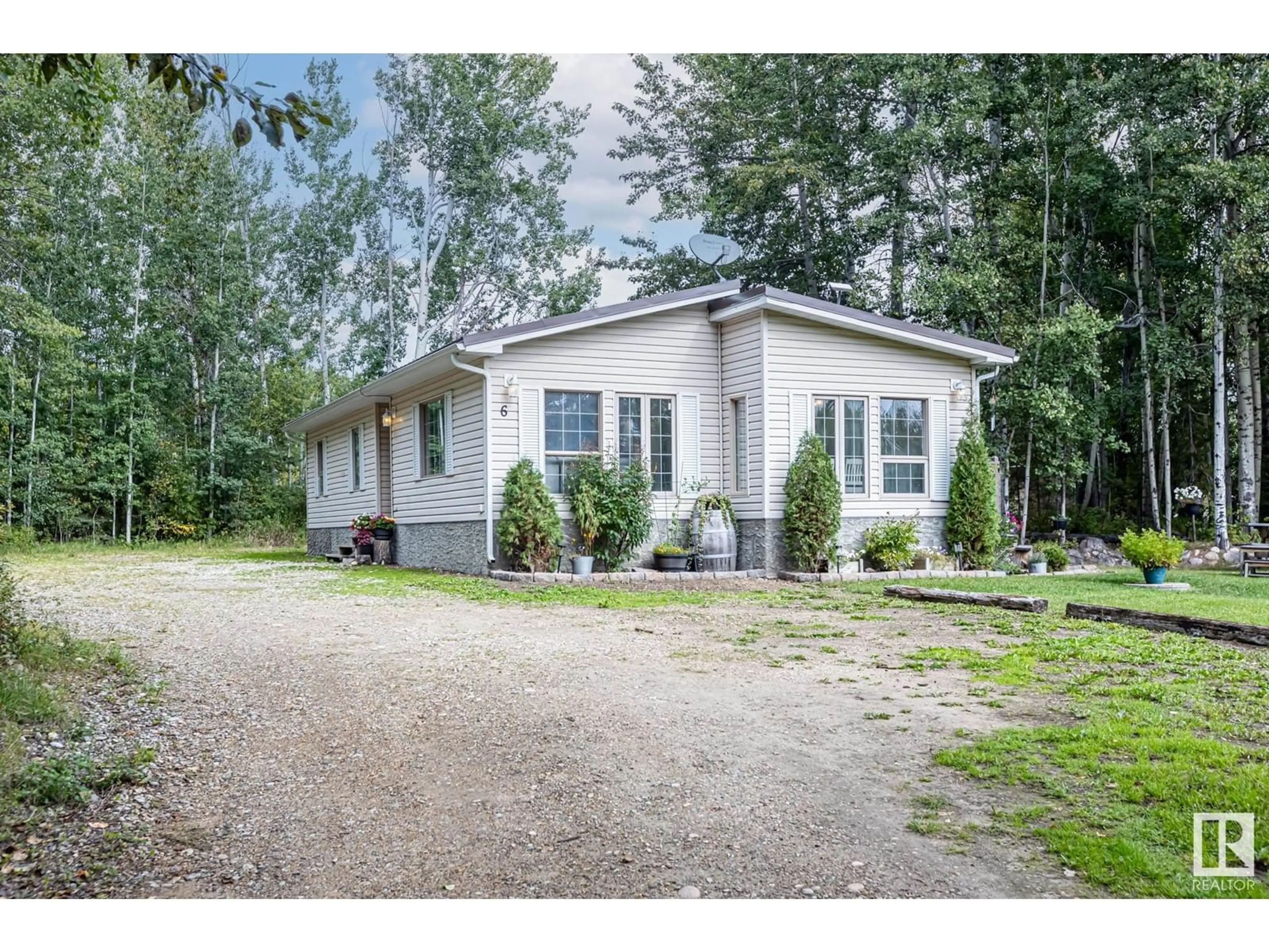 Cottage for #6 53221 RGE RD 25, Rural Parkland County Alberta T7Y0E1