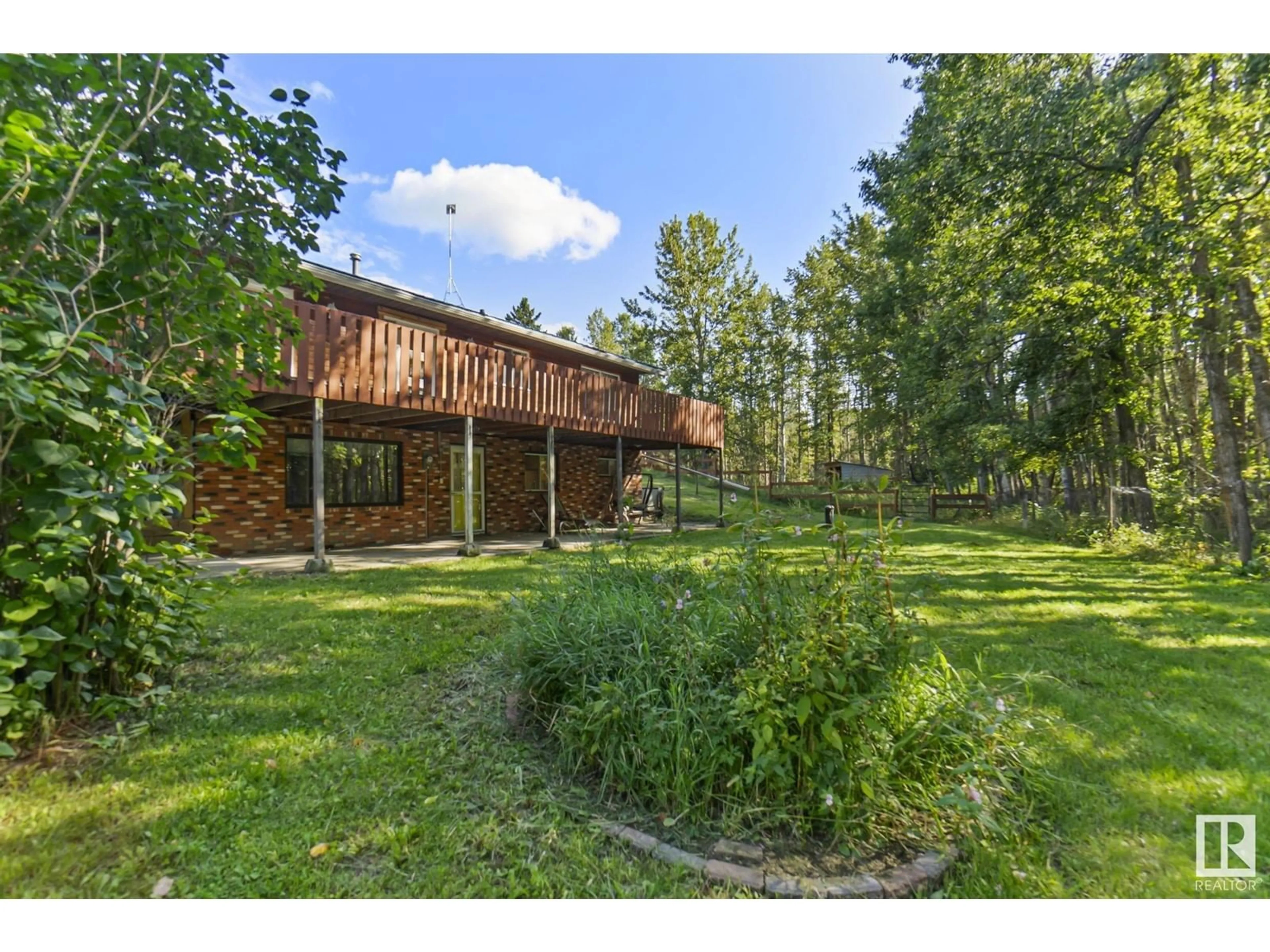 Cottage for 7 53217 RGE ROAD 22, Rural Parkland County Alberta T7Y0C6