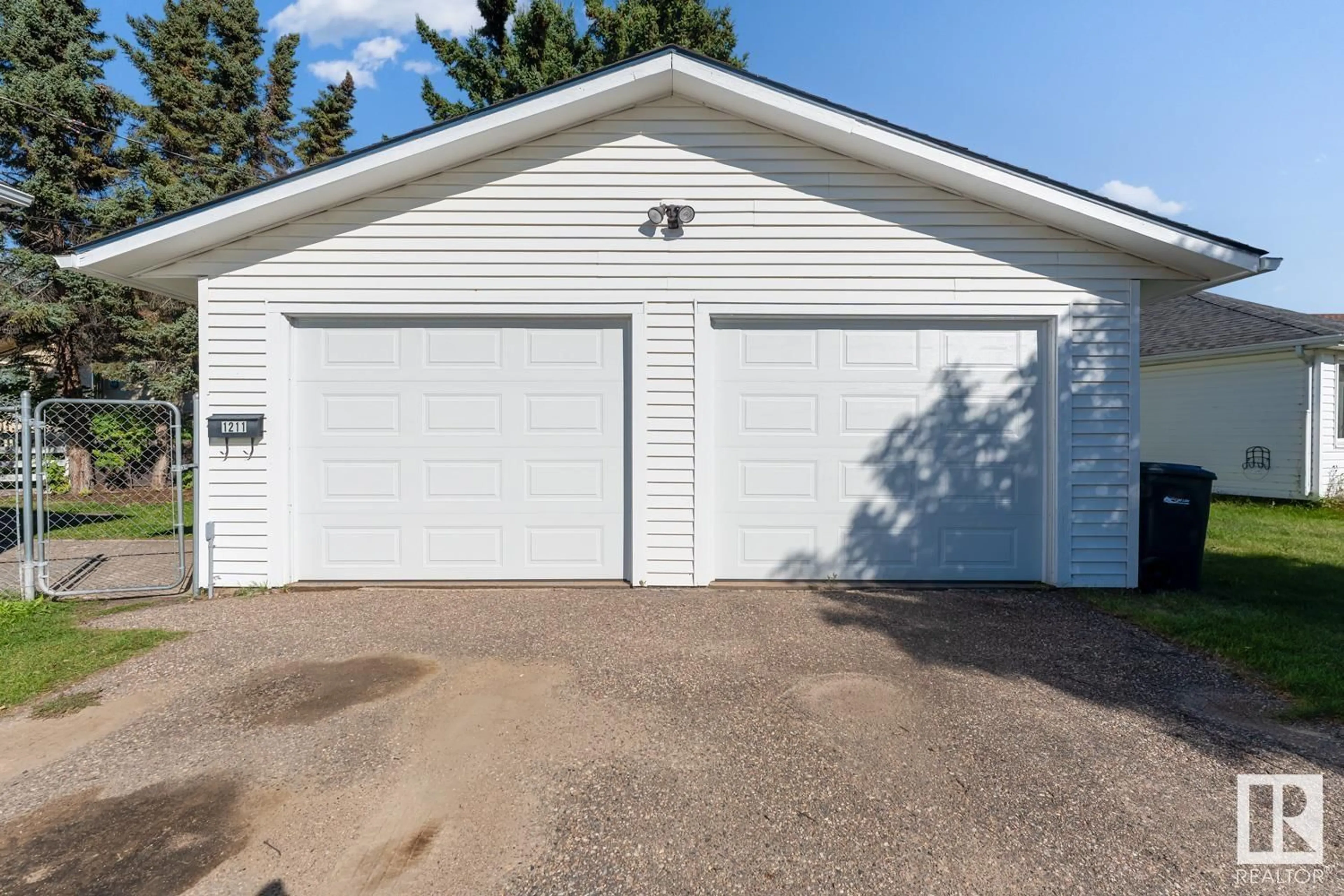 Indoor garage, not visible floor for 1211 5 AV, Cold Lake Alberta T9M1A8