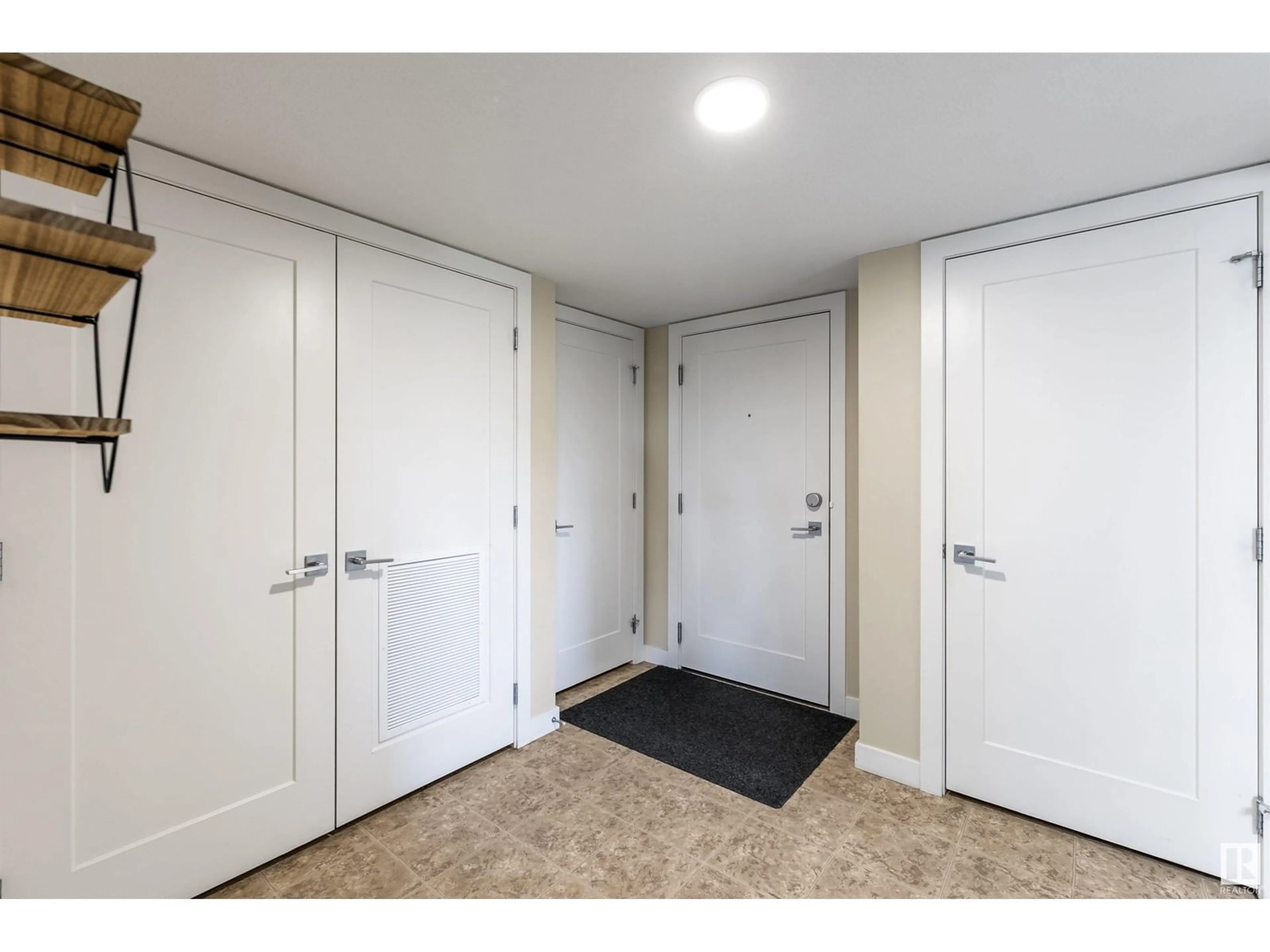 Indoor entryway, unknown floor for #302 5025 EDGEMONT BV NW, Edmonton Alberta T6M0S8