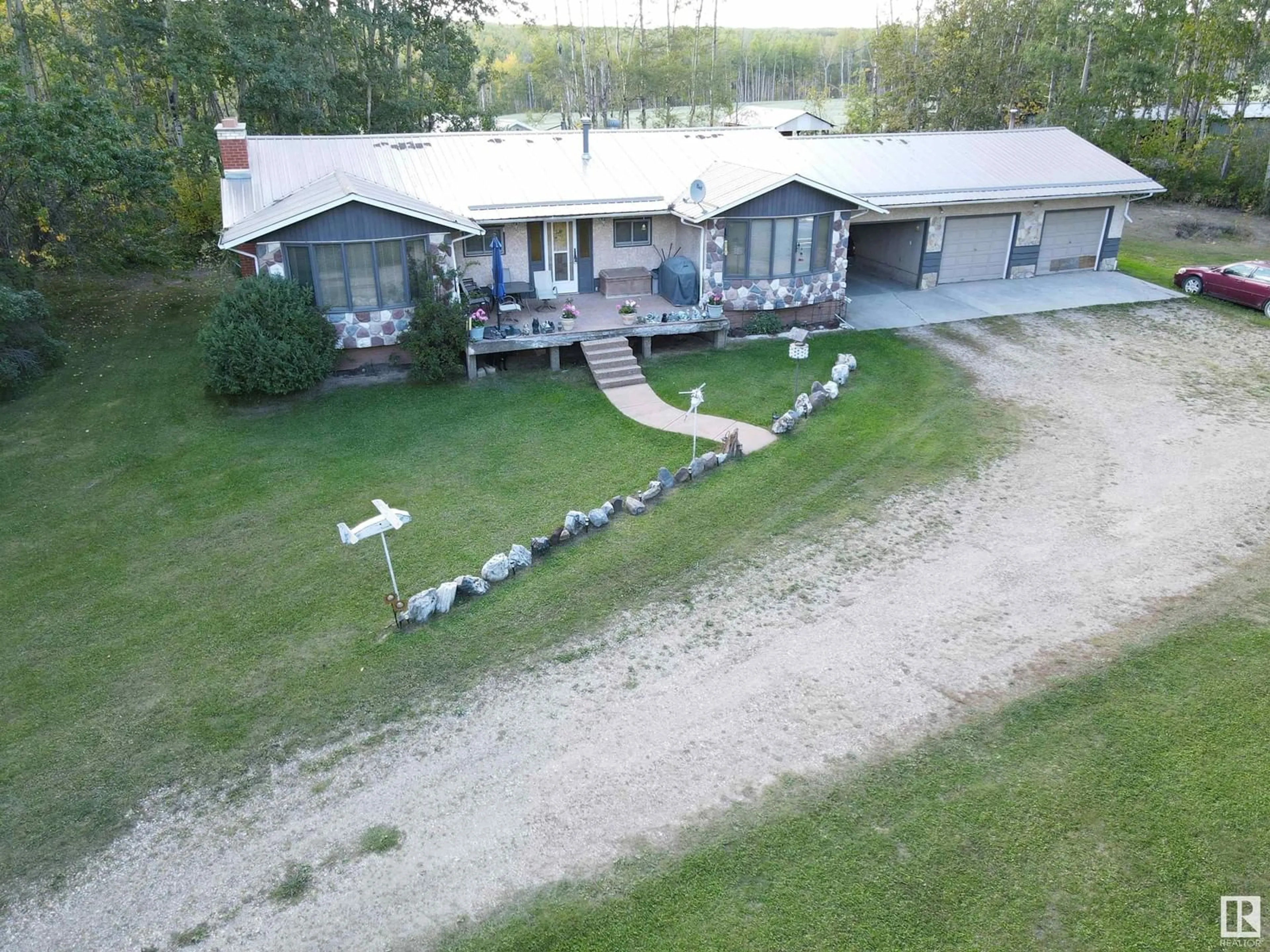 Frontside or backside of a home for 51120 RGE RD 73, Rural Parkland County Alberta T7A0B9