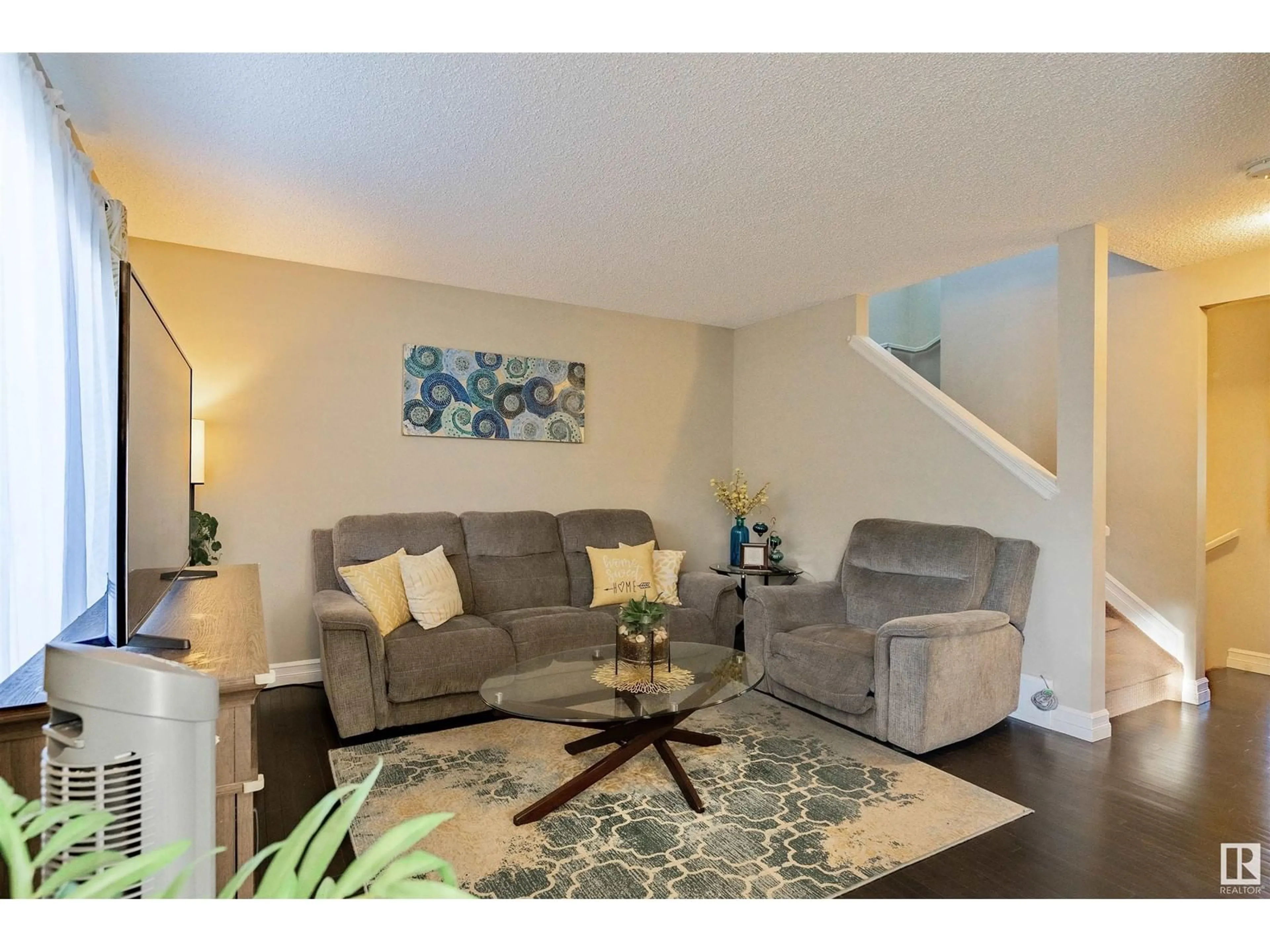 Living room for #33 655 TAMARACK RD NW, Edmonton Alberta T6T0N4