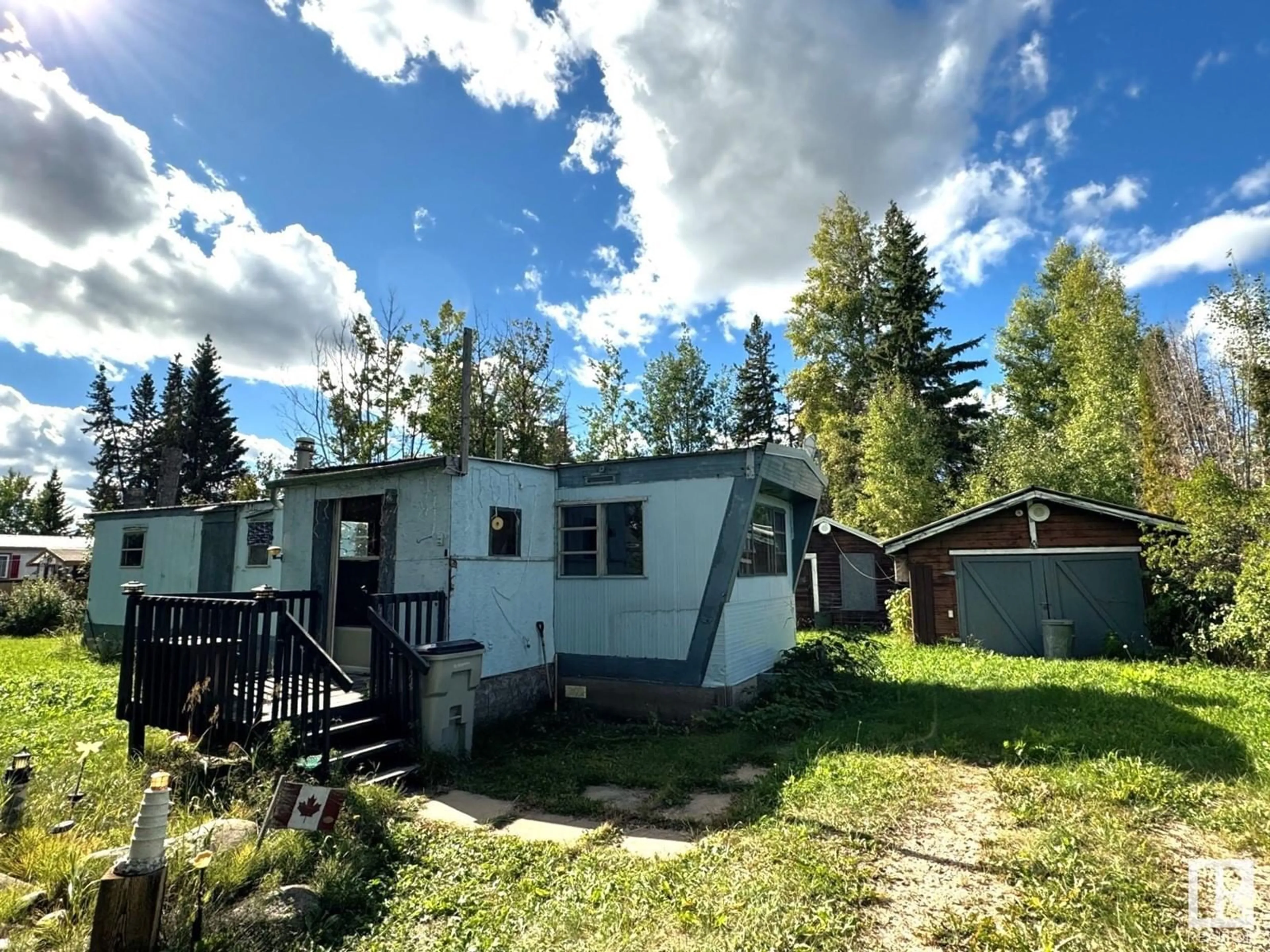 Shed for 4616 53 ST, Entwistle Alberta T0E0S0