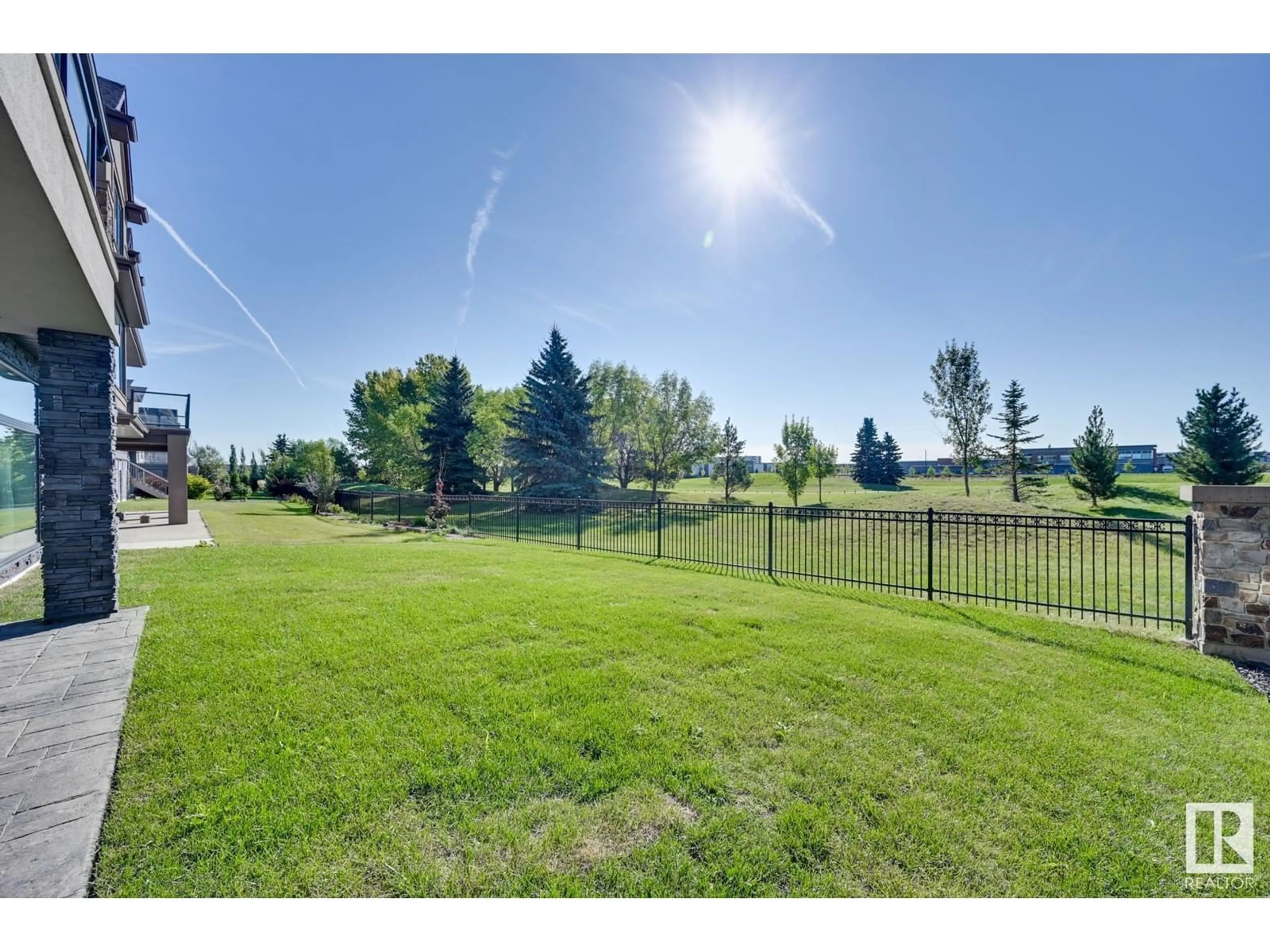 Fenced yard for 1151 HAINSTOCK GREEN GR SW, Edmonton Alberta T6W3B6