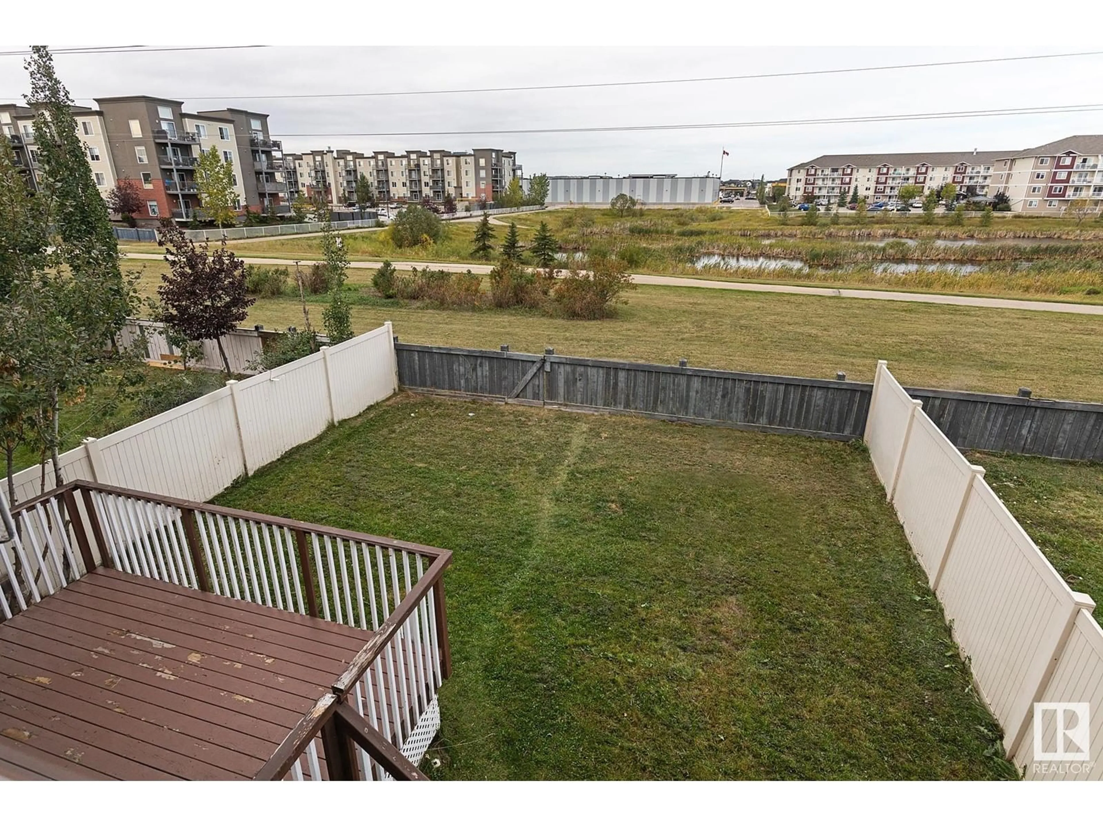 Fenced yard for 4610 164A AV NW, Edmonton Alberta T5Y0C8