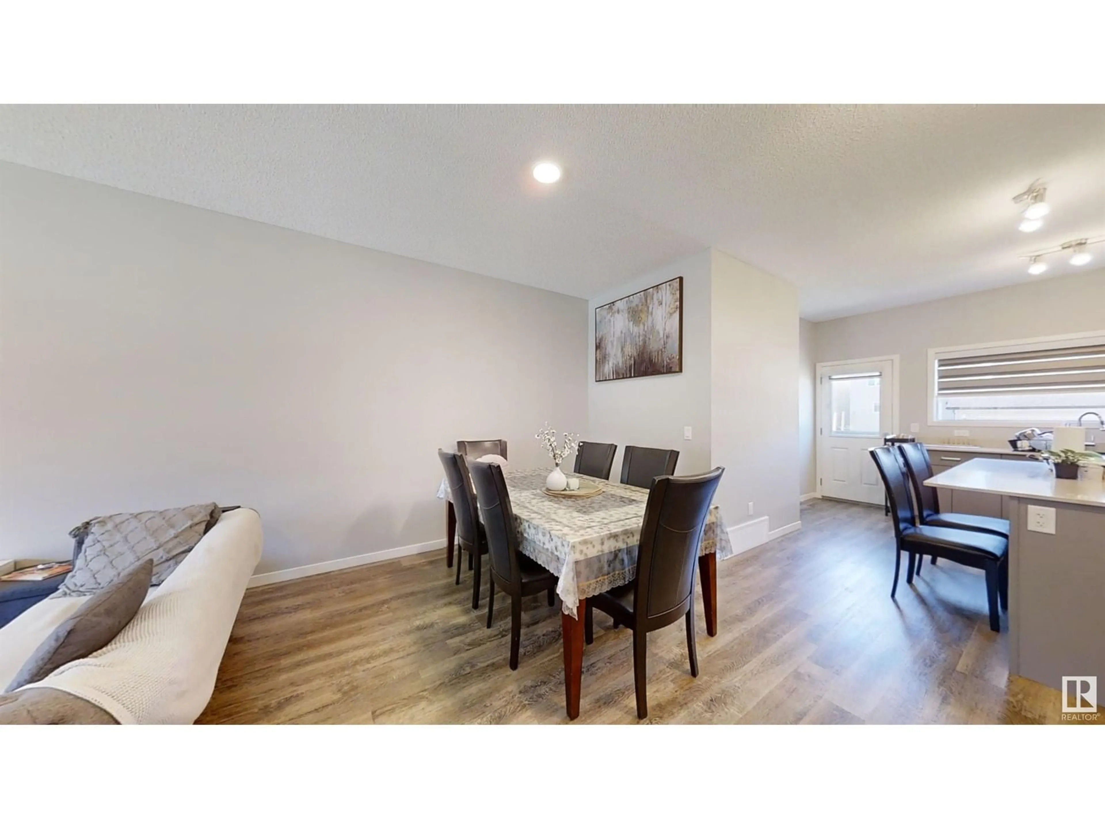 Dining room, wood floors for 1304 16 street nw NW, Edmonton Alberta T6T1J1