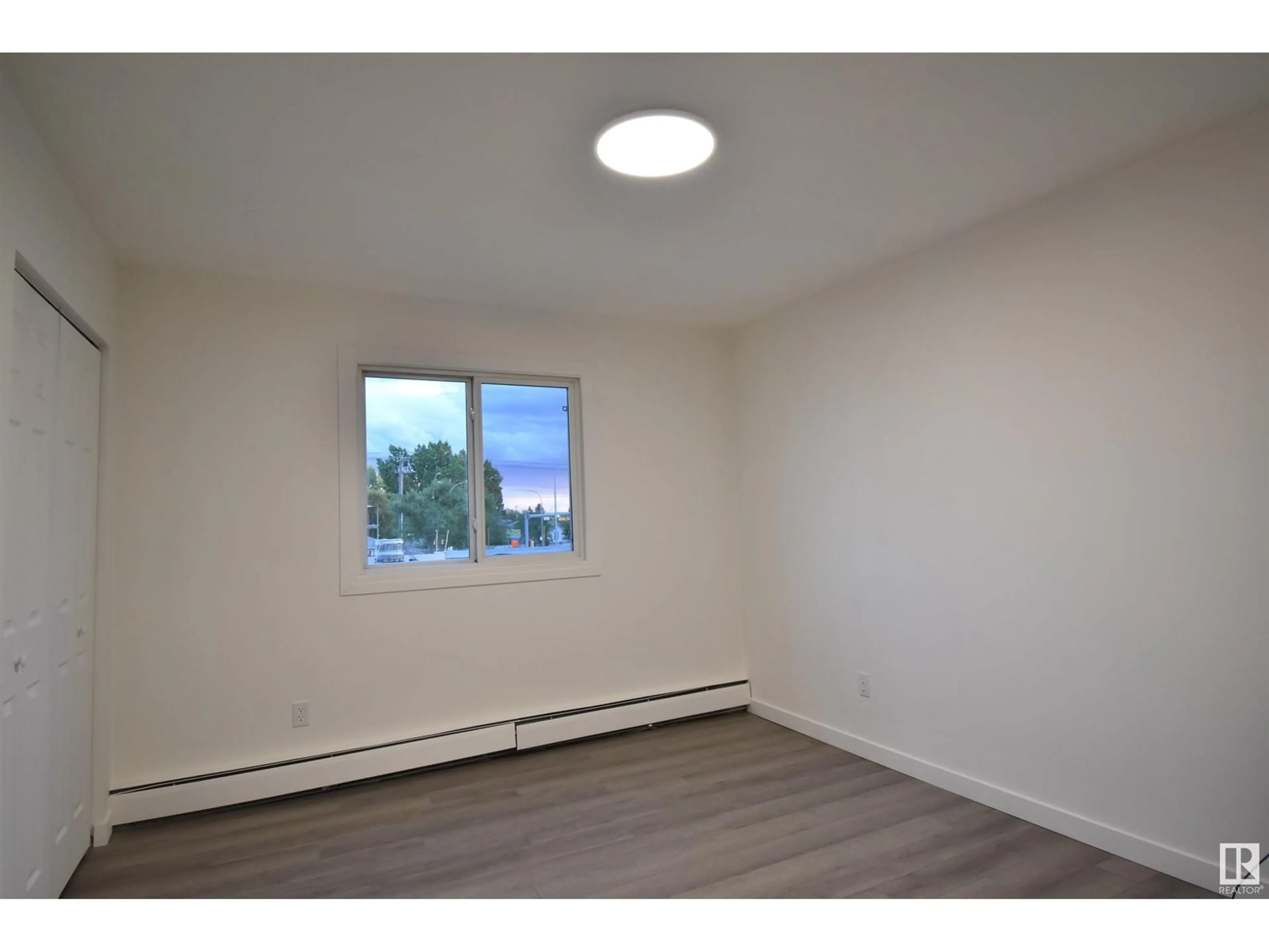 A pic of a room for #303 12921 127 ST NW NW, Edmonton Alberta T5L1B1