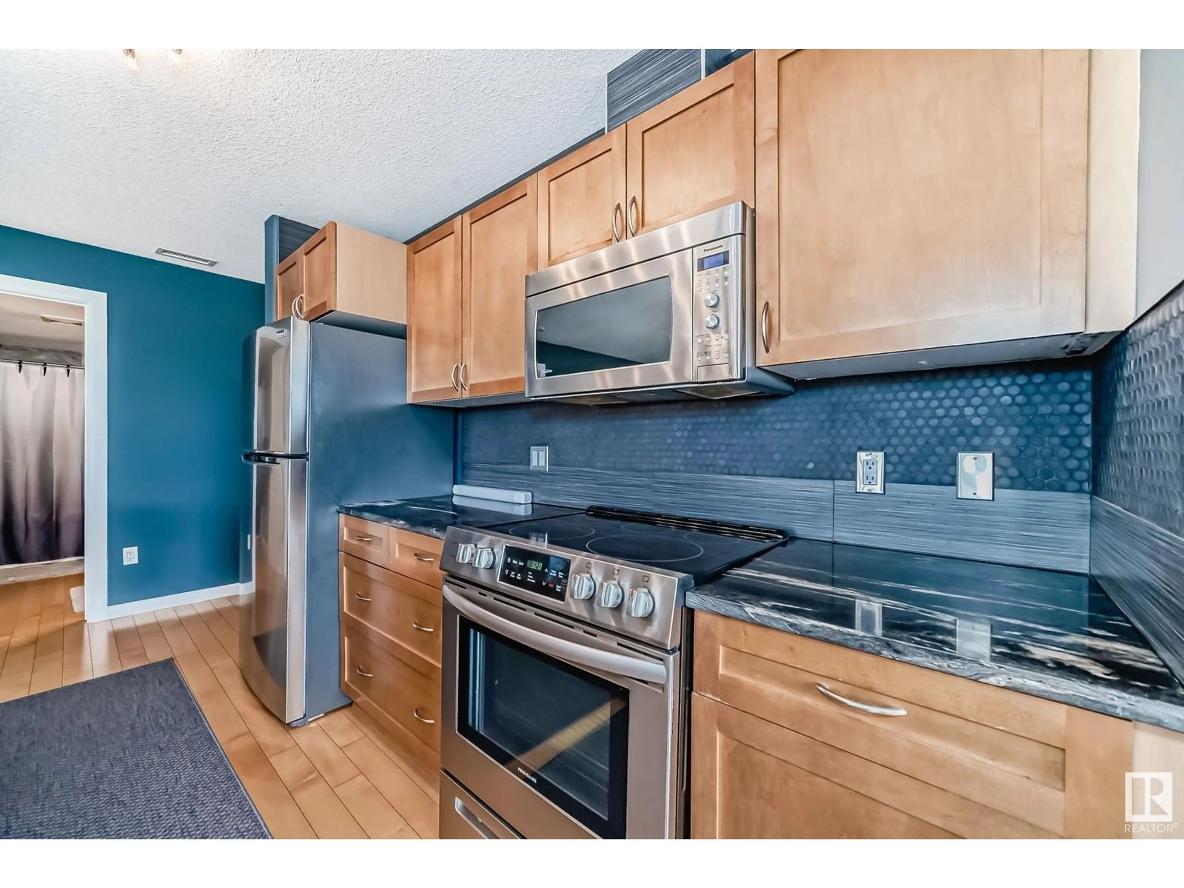 Standard kitchen for #215 300 PALISADES WY, Sherwood Park Alberta T8H2T9