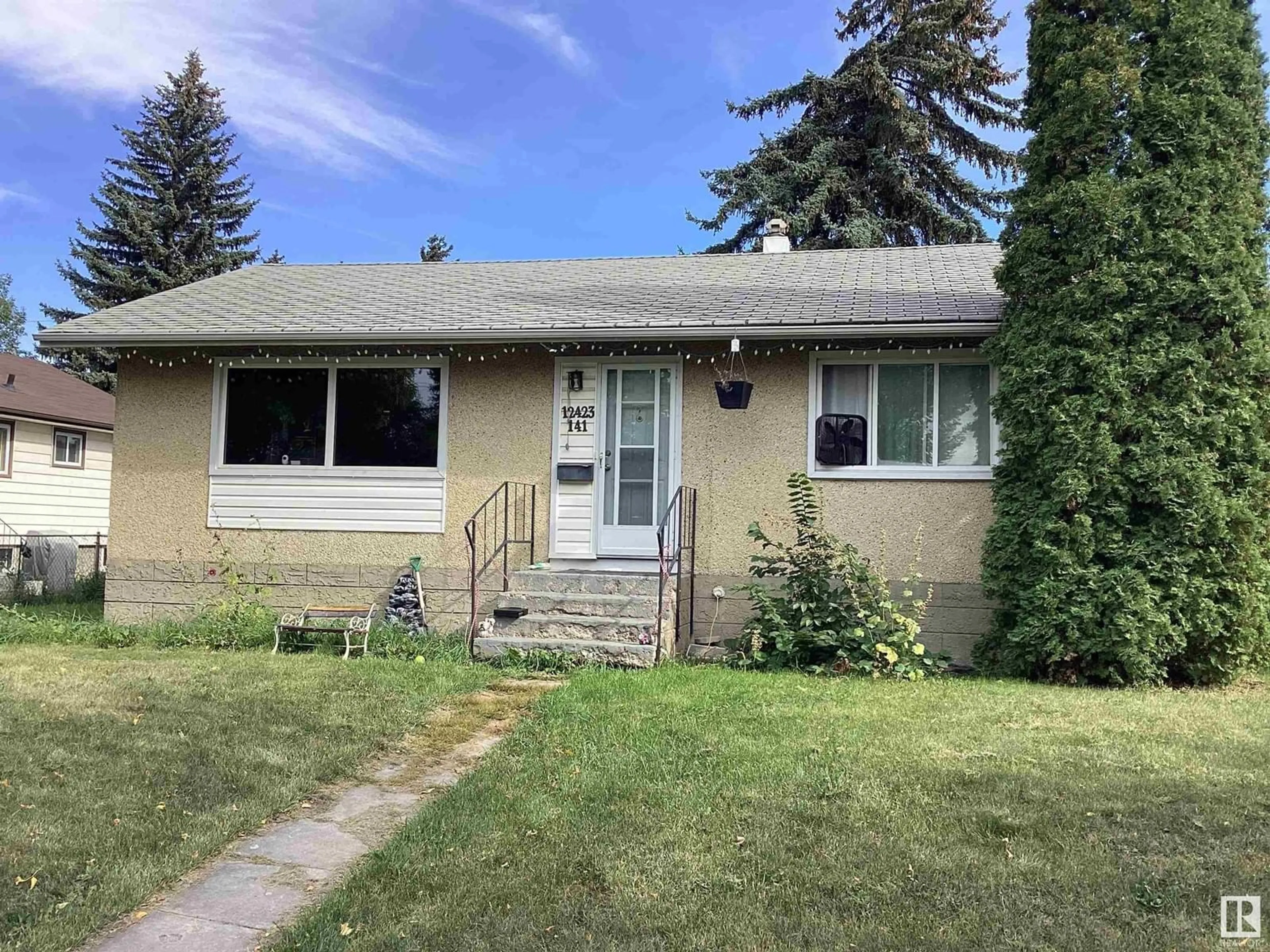 Frontside or backside of a home, cottage for 12423 141 ST NW, Edmonton Alberta T5L2G4