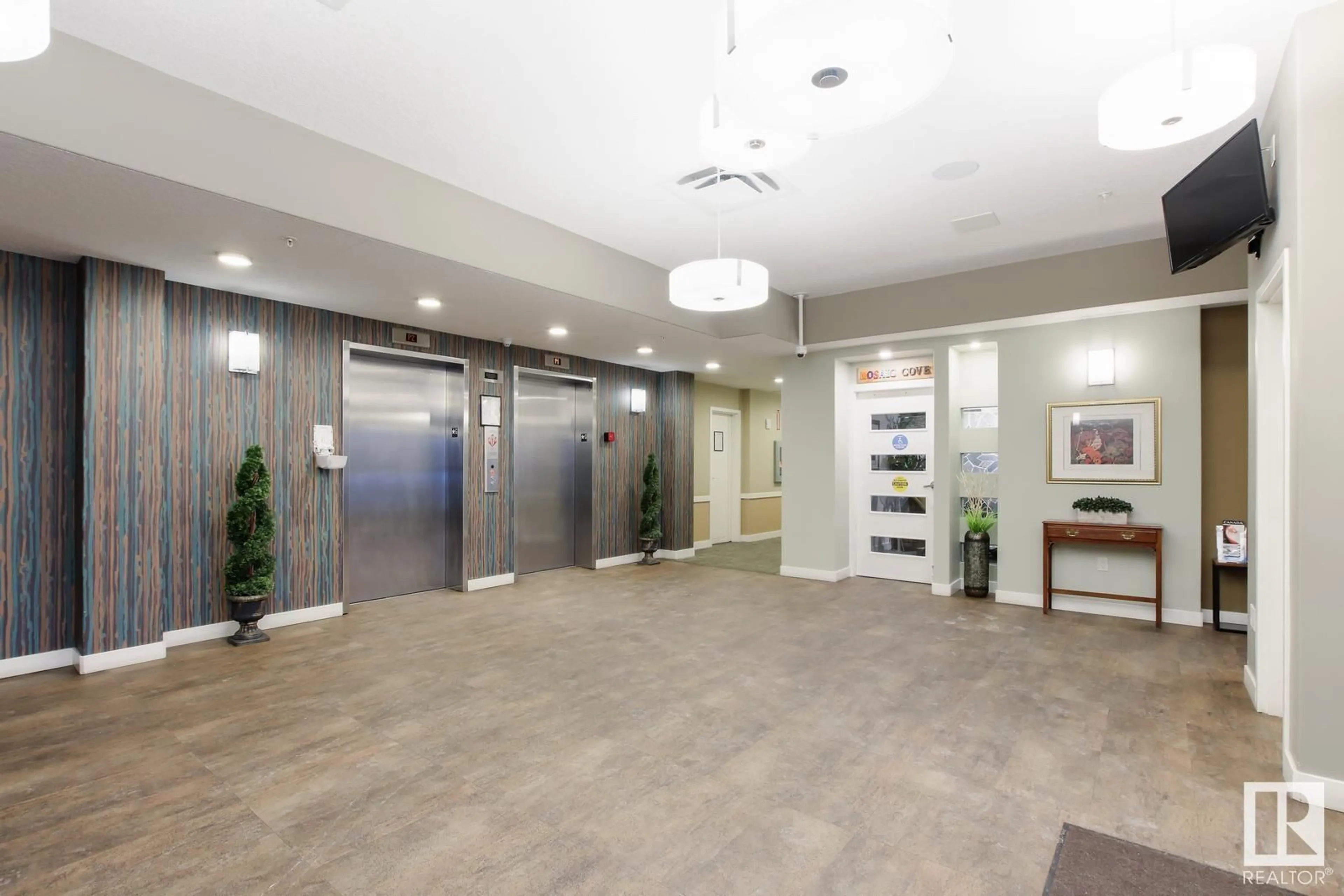 Indoor foyer, unknown floor for #908 2755 109 ST NW, Edmonton Alberta T6J5S4