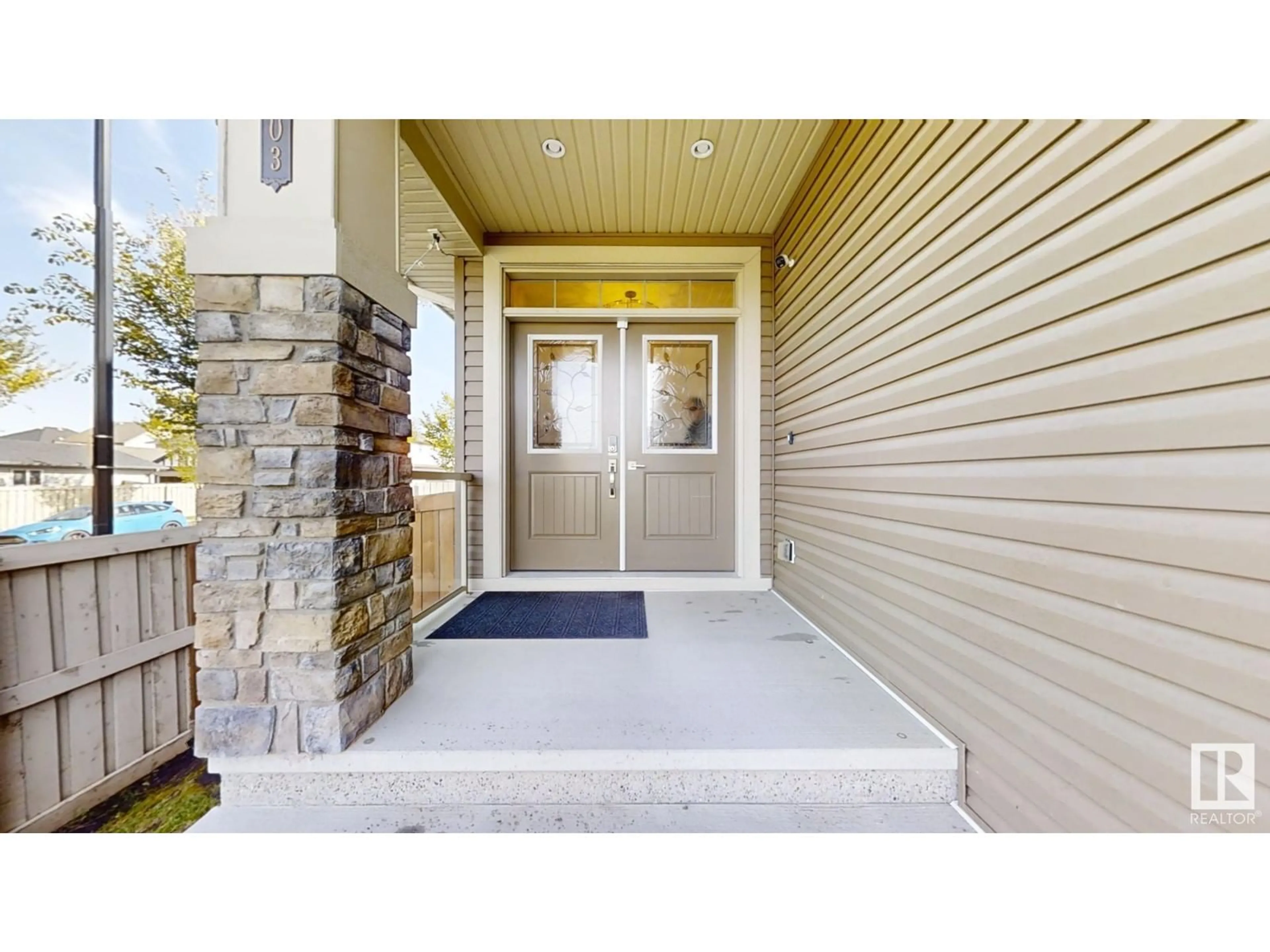 Indoor entryway, cement floor for 3203 ABBOTT CR SW, Edmonton Alberta T6W2V3