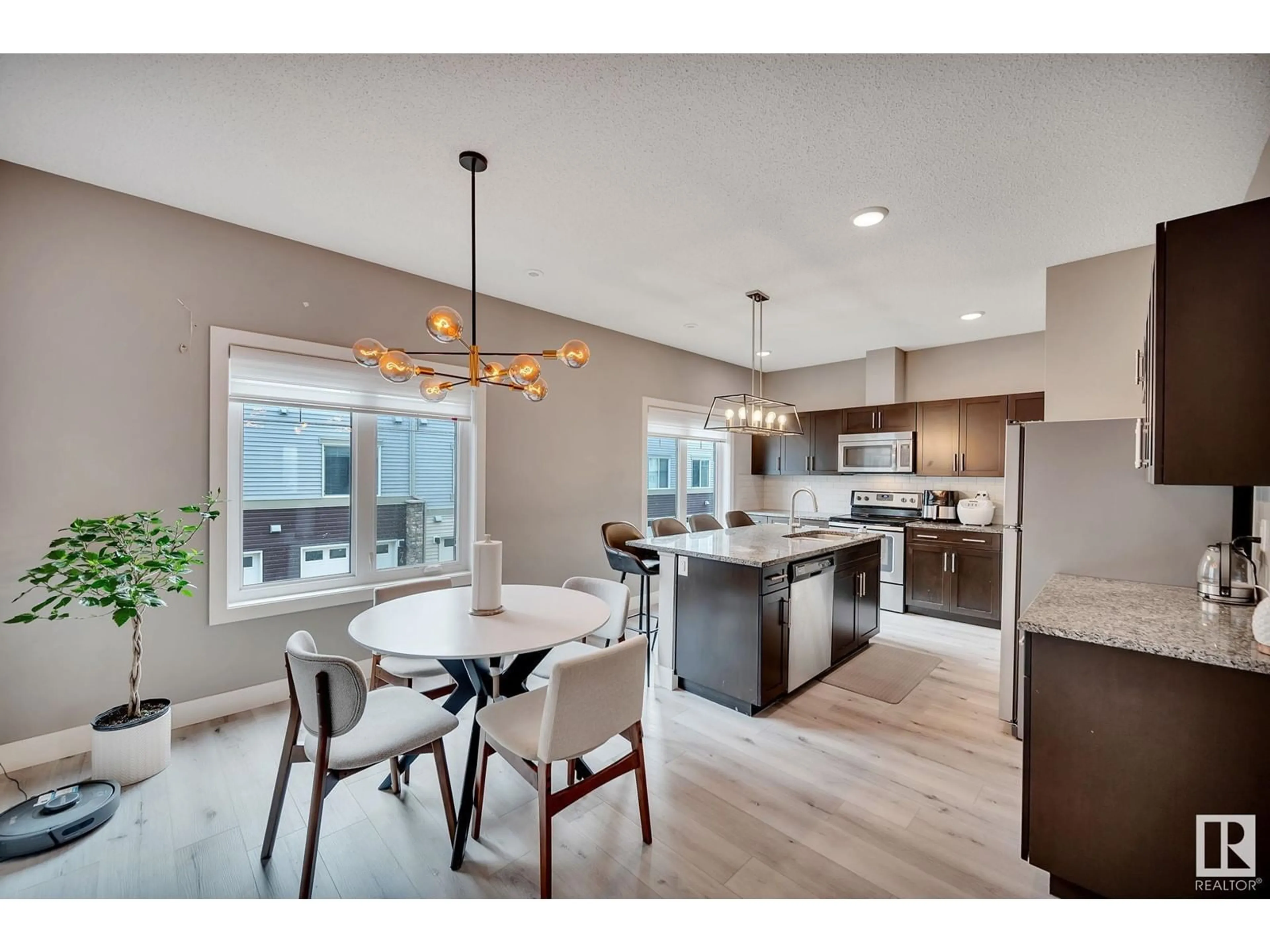 Contemporary kitchen for #99 804 WELSH DR SW, Edmonton Alberta T6K1Y8