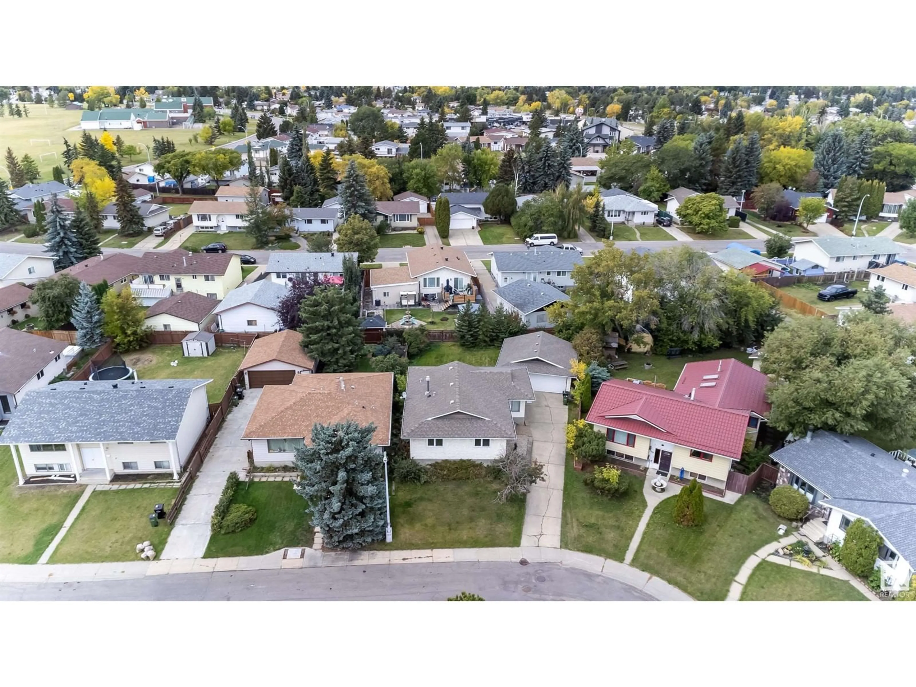 Frontside or backside of a home, the street view for 3158 78 ST ST NW NW, Edmonton Alberta T6K2Y2