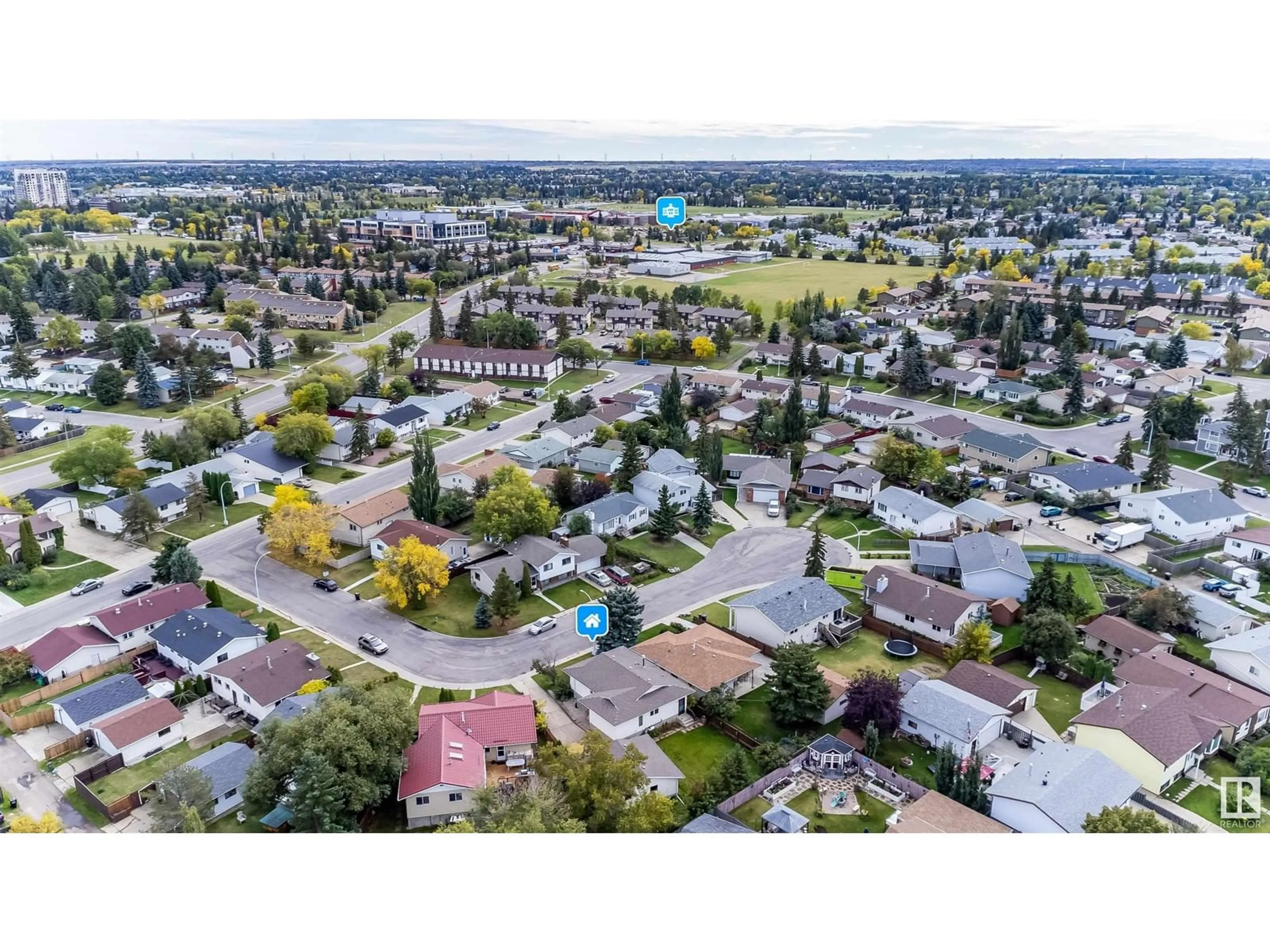 Frontside or backside of a home, the street view for 3158 78 ST ST NW NW, Edmonton Alberta T6K2Y2