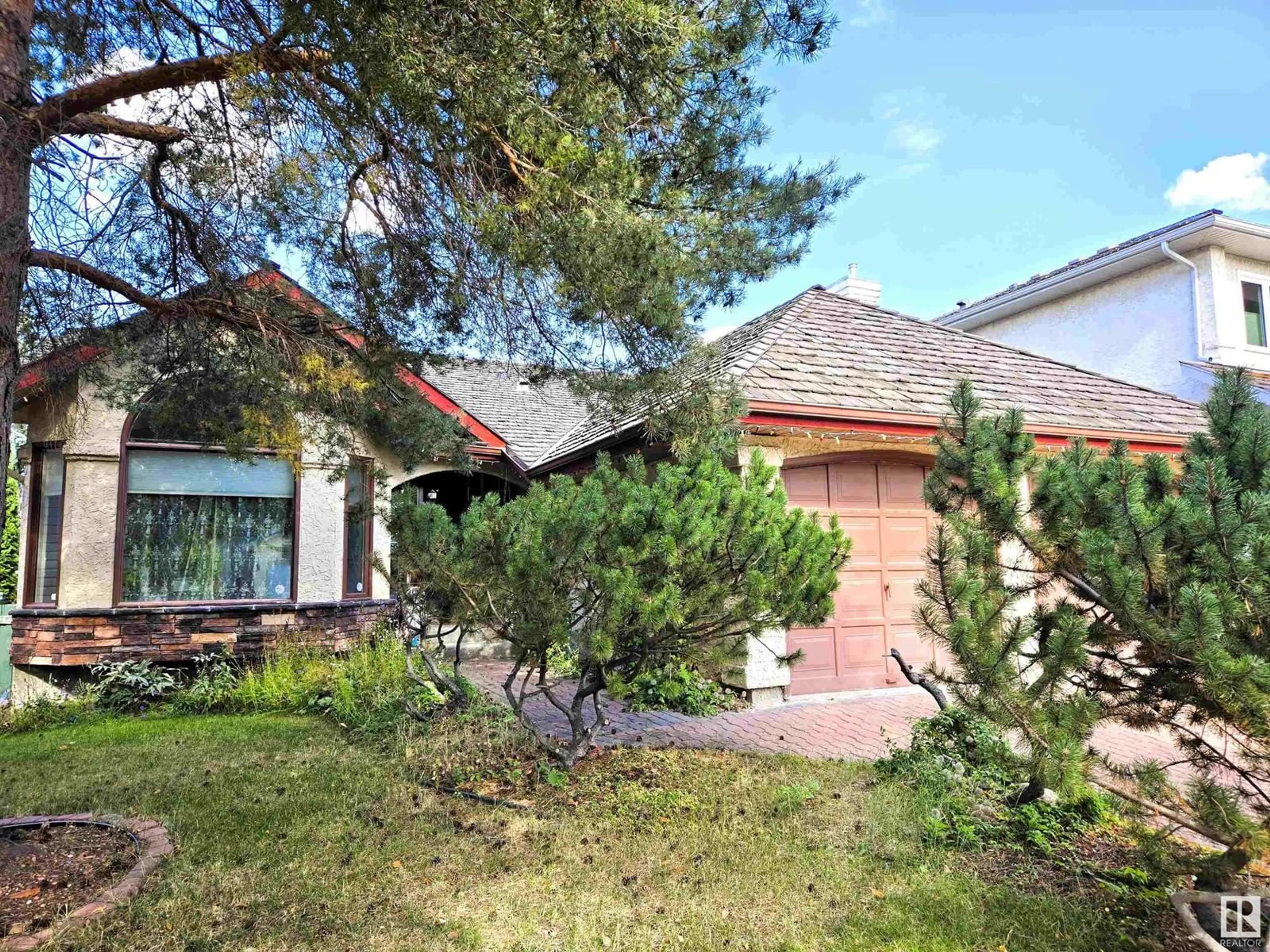 Frontside or backside of a home, cottage for 212 Ferguson PL NW, Edmonton Alberta T6R2C7