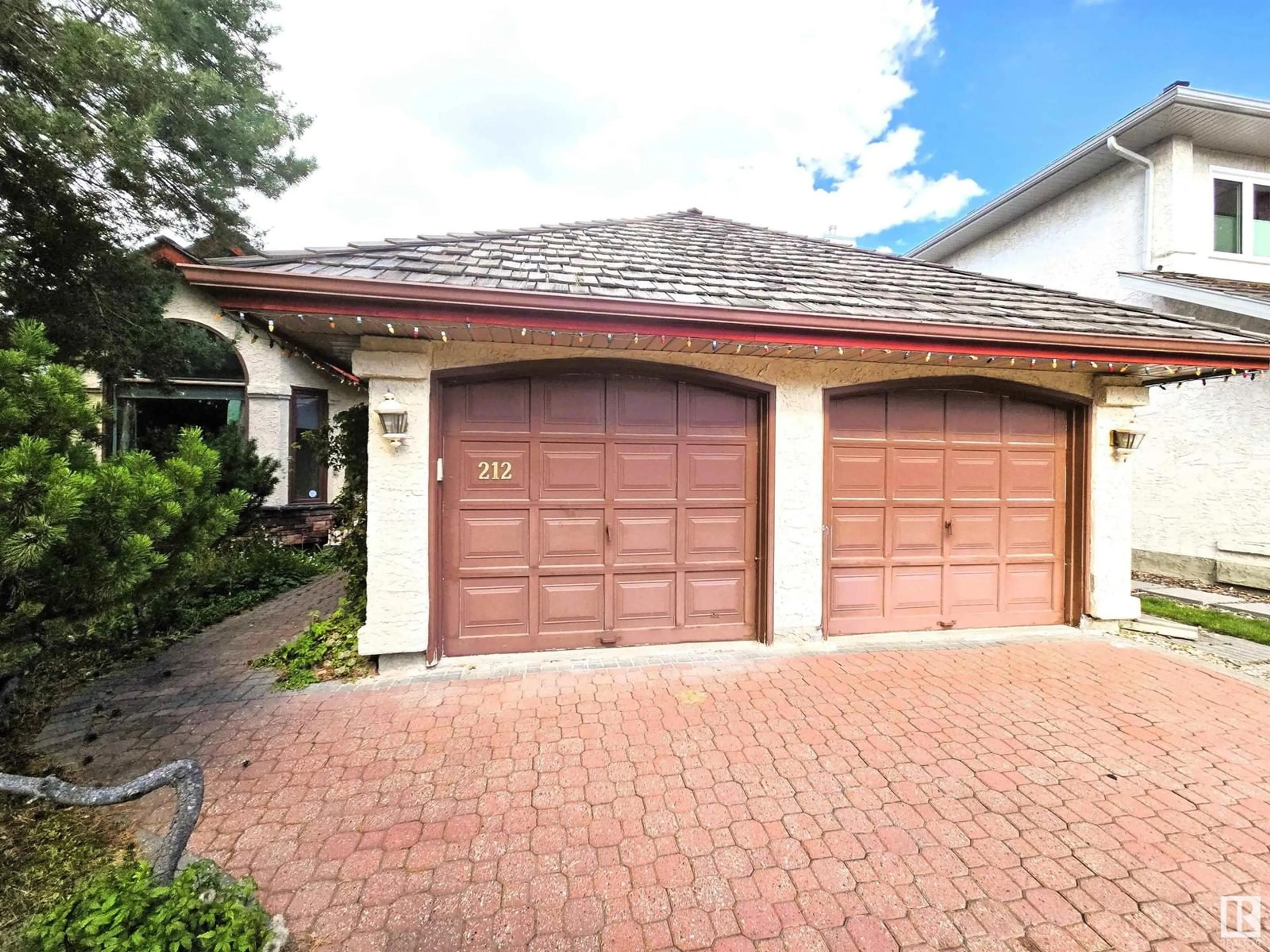 Indoor garage, ceramic floors for 212 Ferguson PL NW, Edmonton Alberta T6R2C7