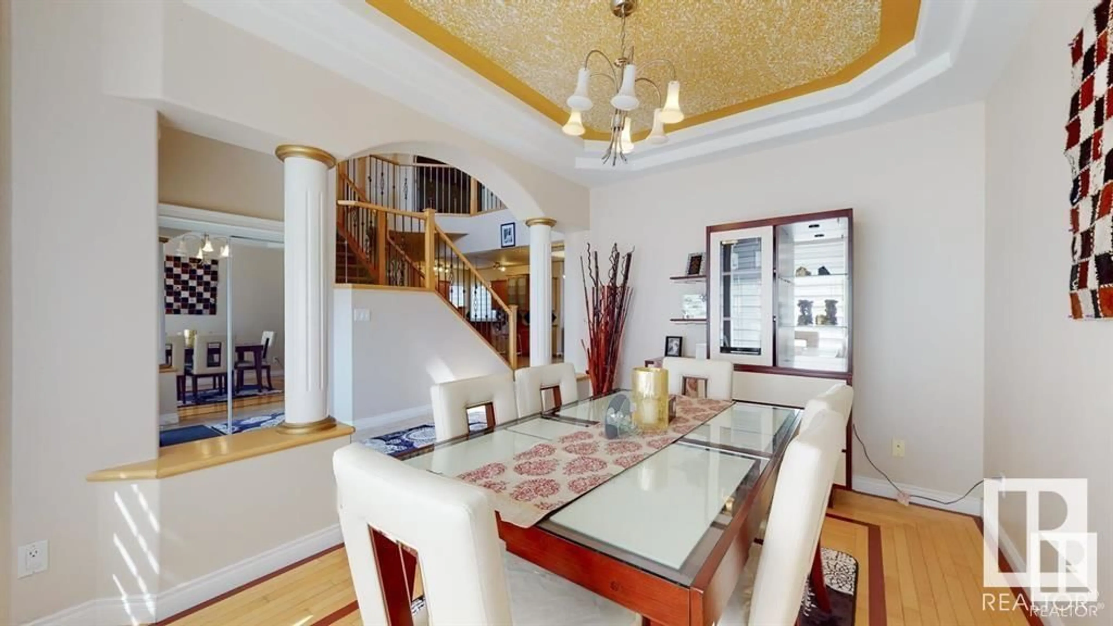 Dining room, wood floors for 16627 70 ST NW, Edmonton Alberta T5Z3Z8