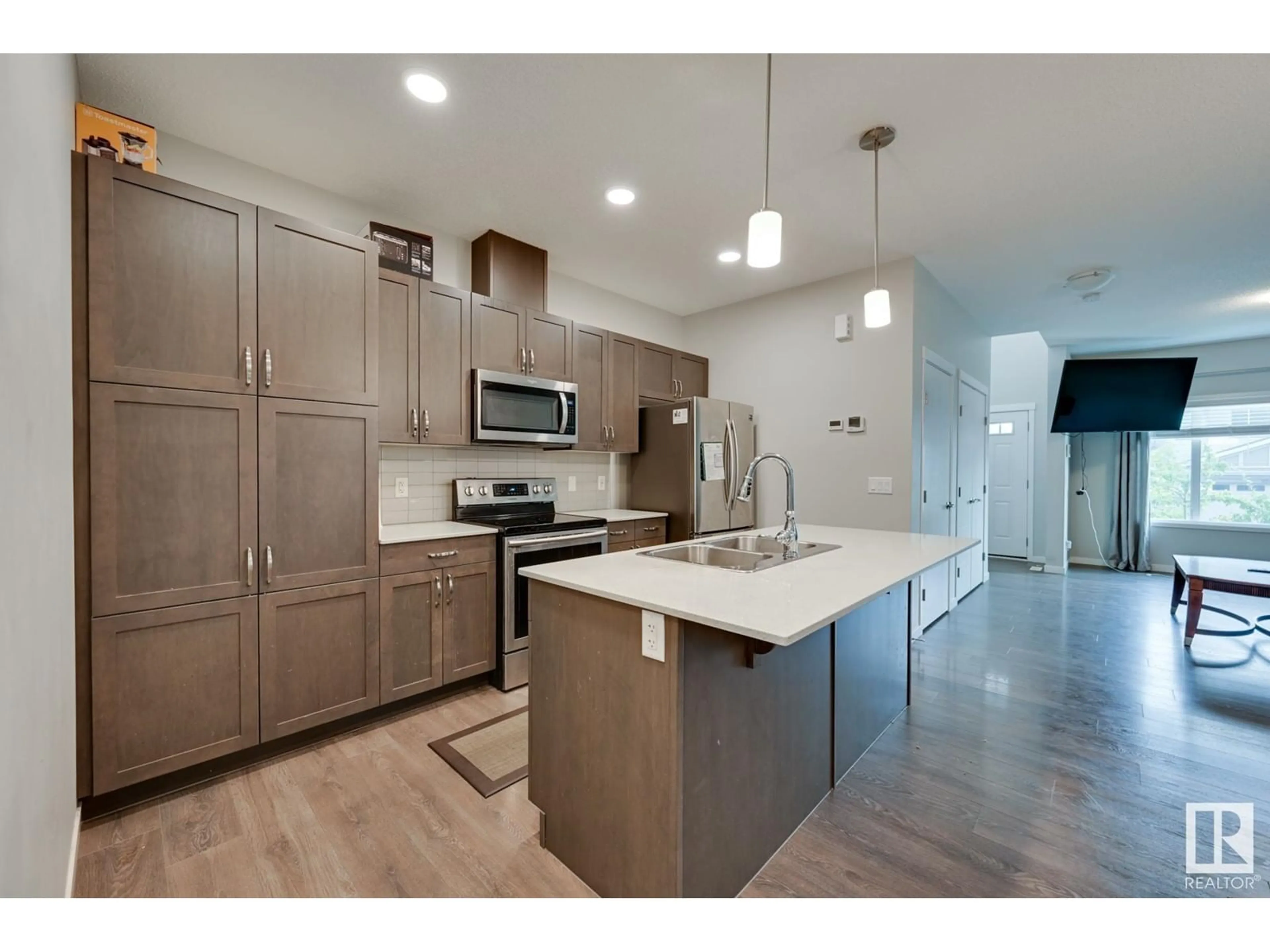 Contemporary kitchen for 1187 CY BECKER RD NW, Edmonton Alberta T5Y3V9