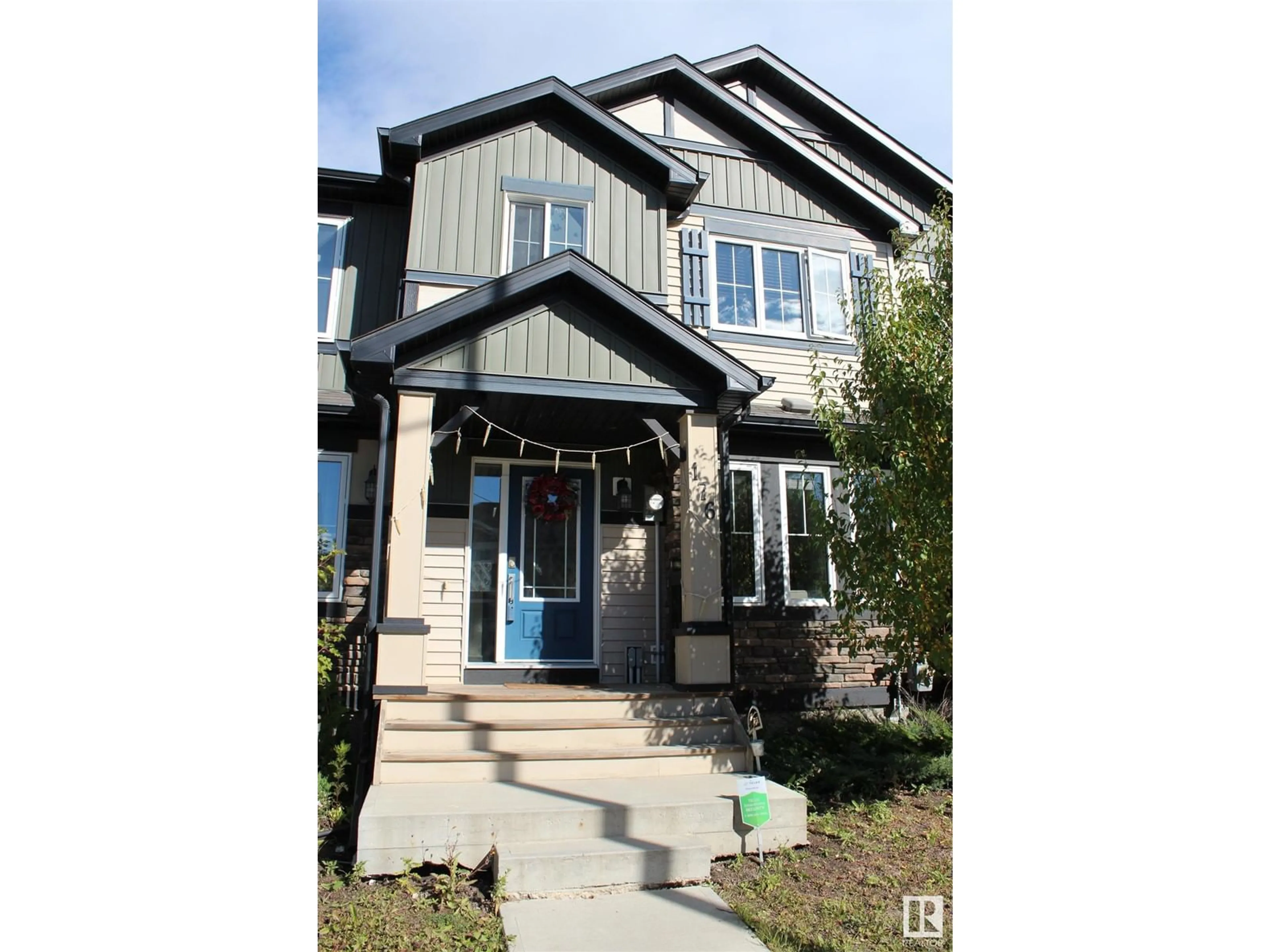 A pic from exterior of the house or condo, cottage for 176 DESROCHERS GATE GA SW, Edmonton Alberta T6W3H8