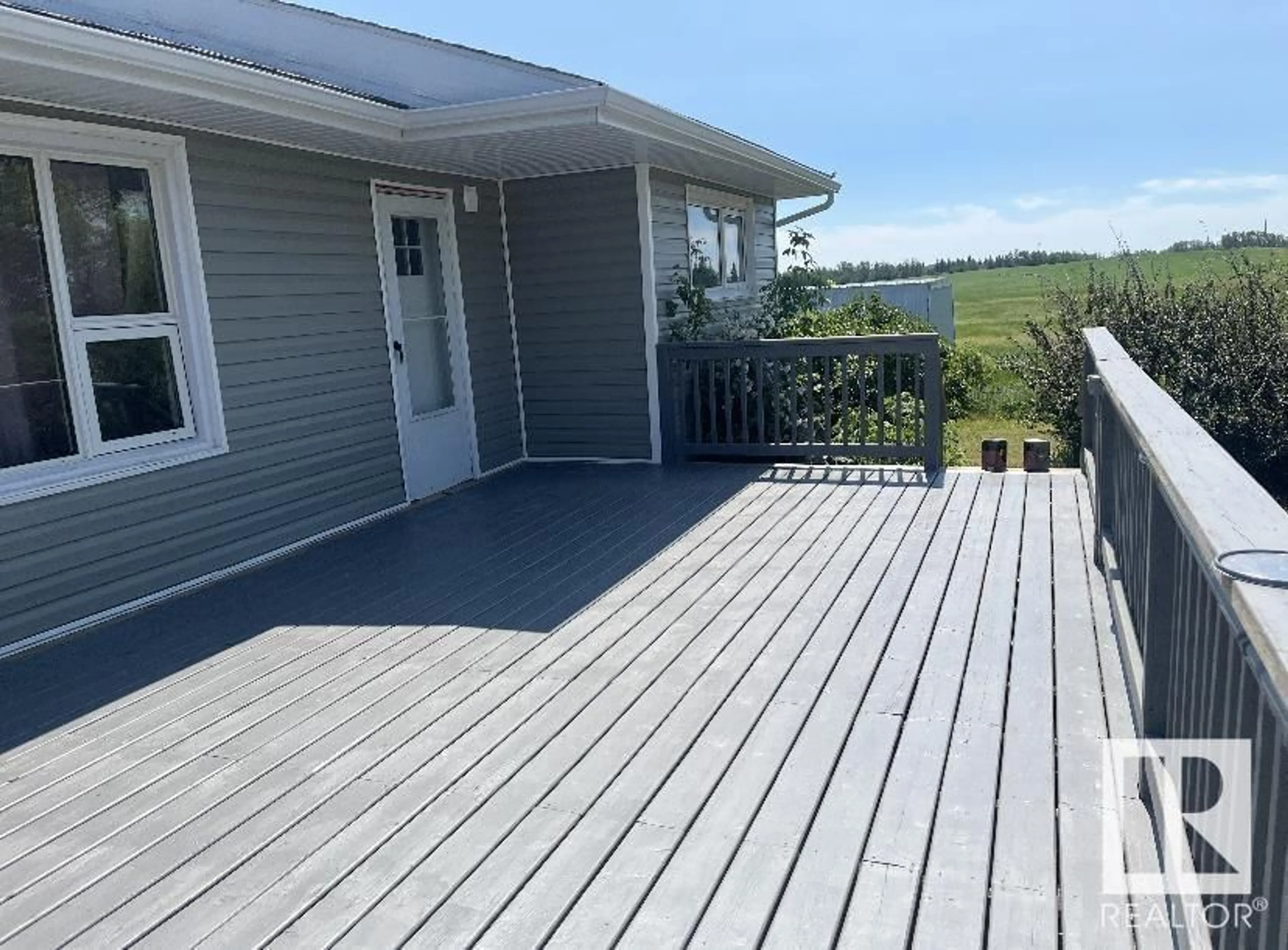 Patio, cottage for 55431 HWY 777, Rural Lac Ste. Anne County Alberta T0E1V0