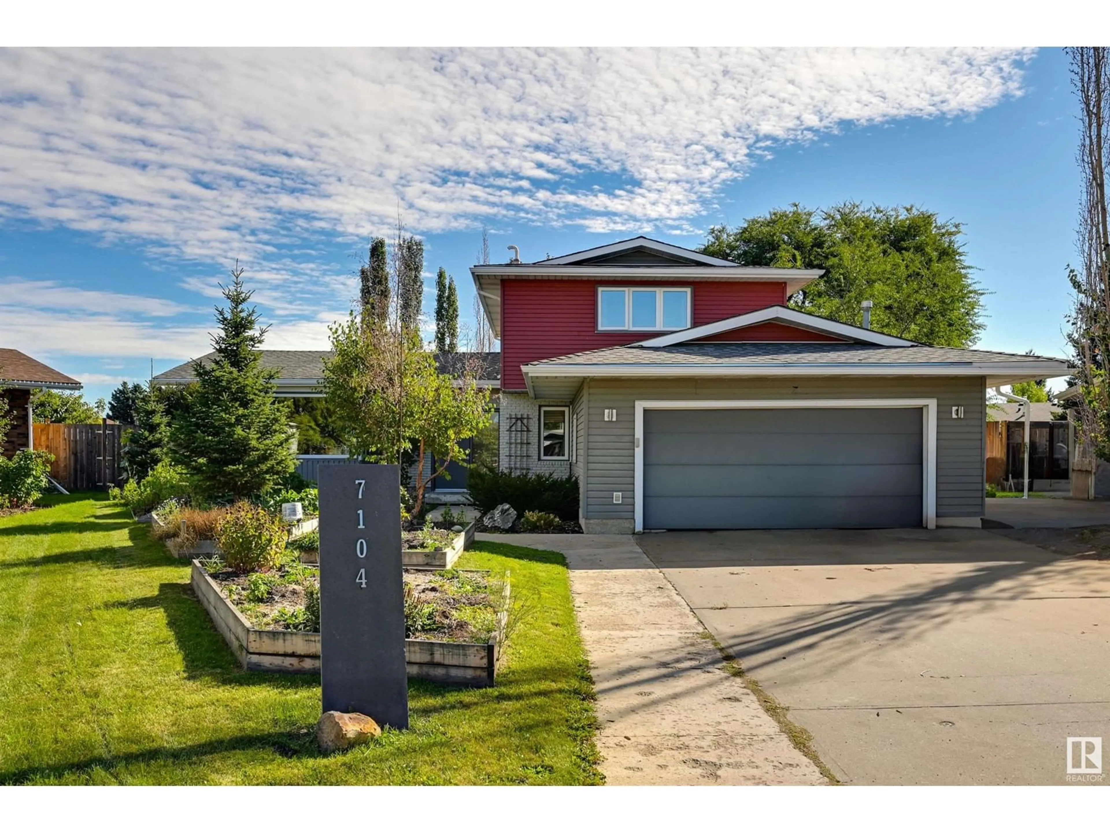 Frontside or backside of a home for 7104 39A AV NW, Edmonton Alberta T6K0R9