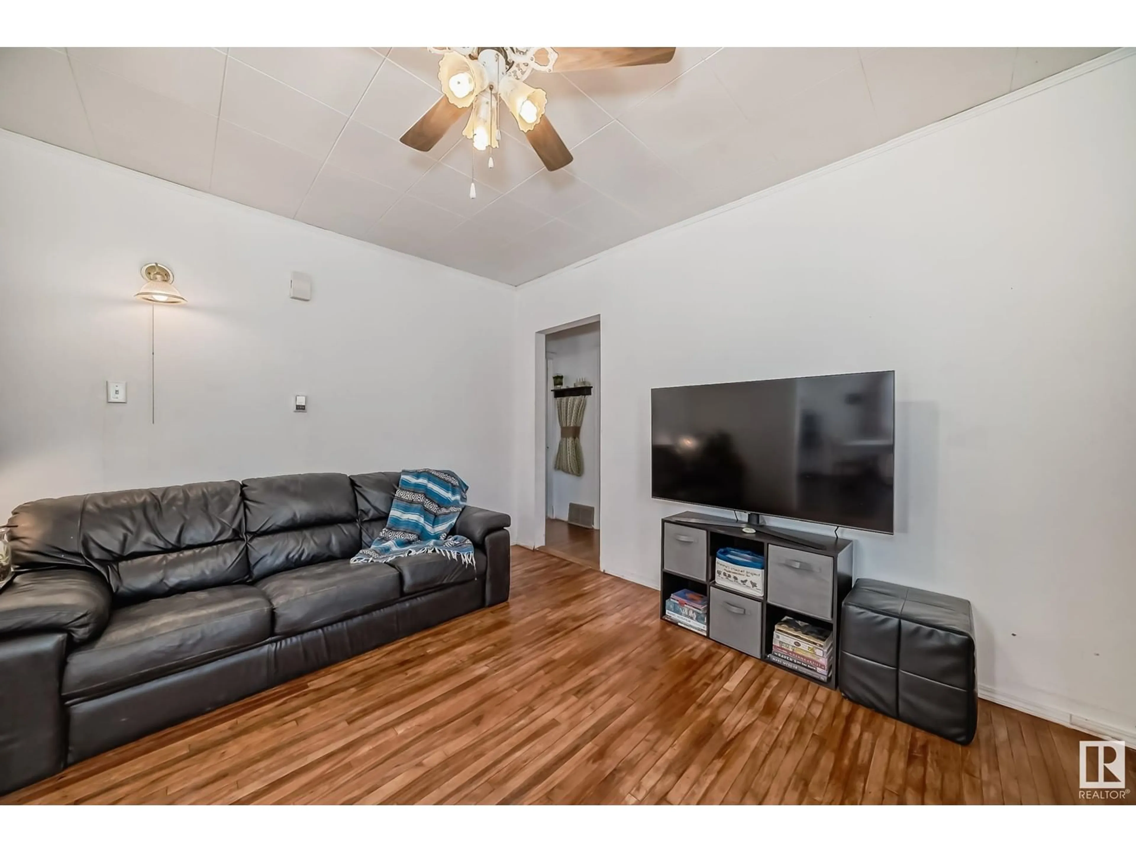 Living room, wood floors for 4528 46B ST, Rural Lac Ste. Anne County Alberta T0E0A0