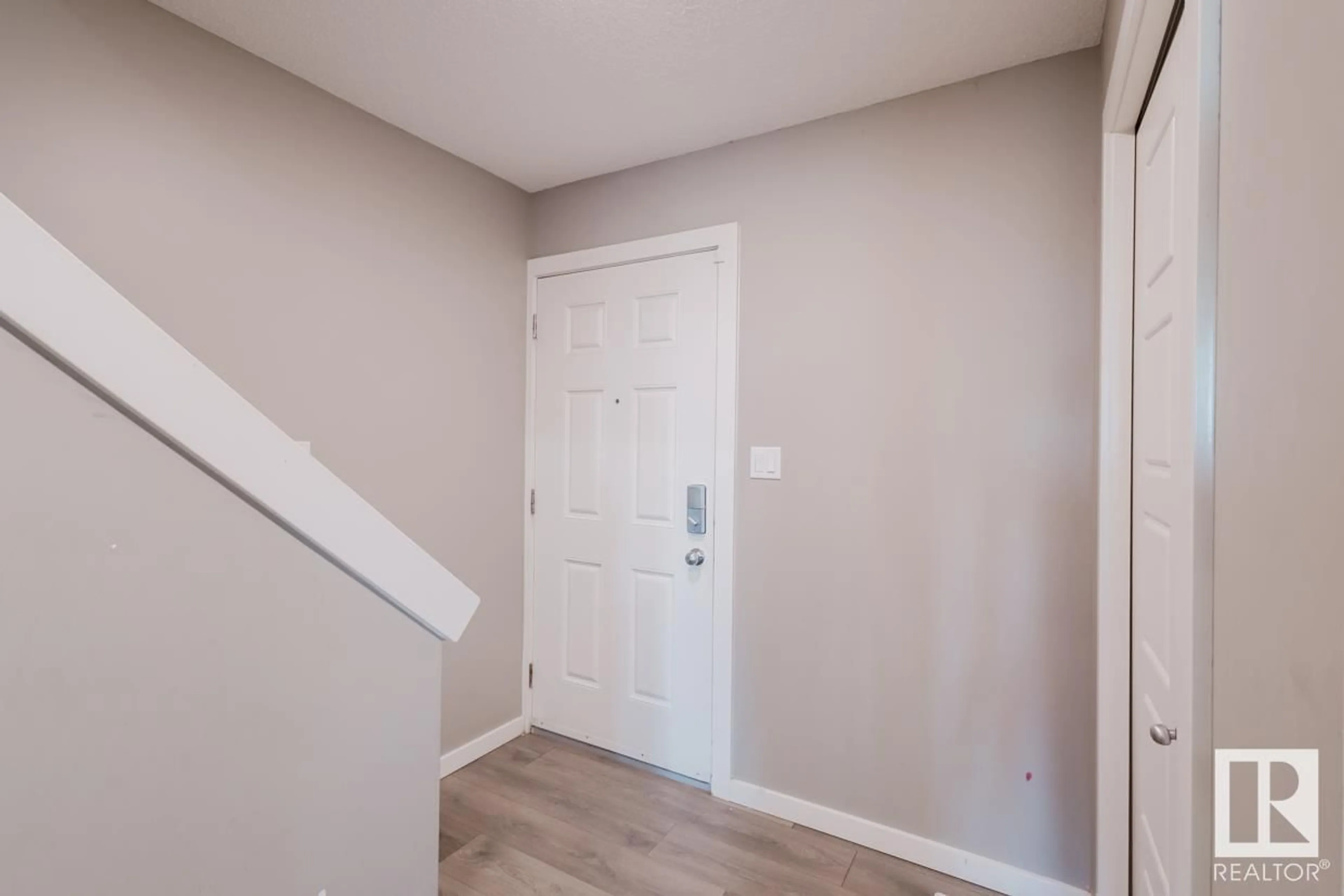 Indoor entryway, not visible floor for 1332 GRAYDON HILL WY SW, Edmonton Alberta T6W3C6