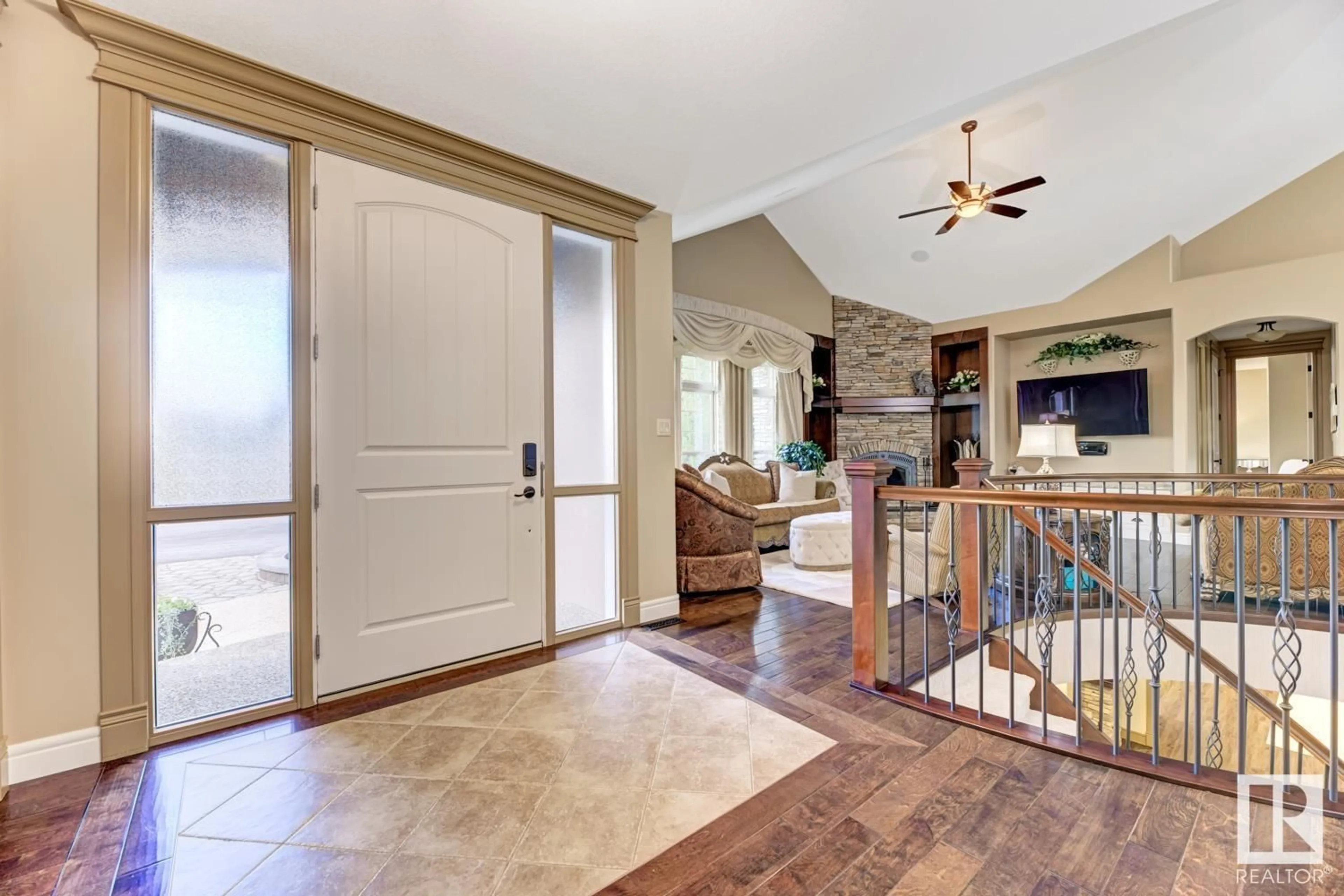 Indoor entryway for 52217 - 52225 RGE ROAD 273, Rural Parkland County Alberta T7X3R6