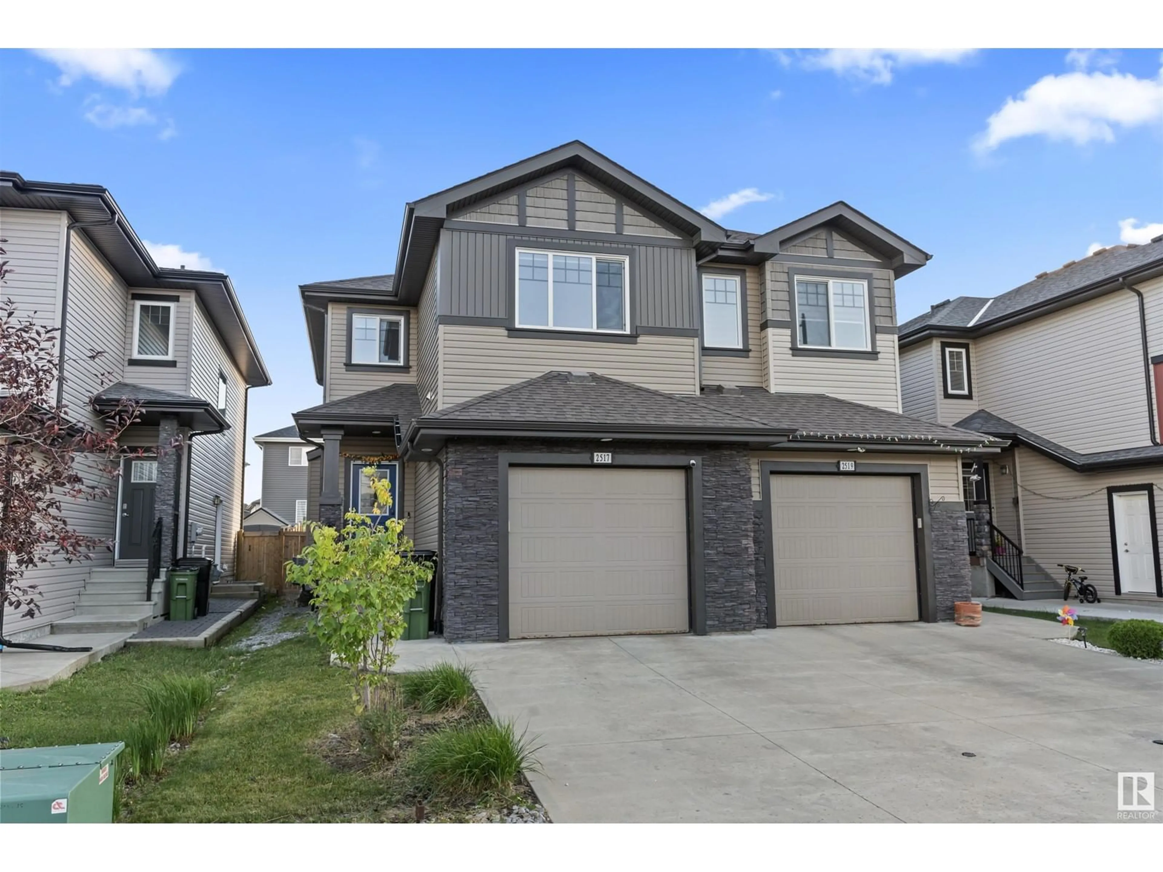 A pic from exterior of the house or condo for 2517 22 AV NW NW, Edmonton Alberta T6T0K1