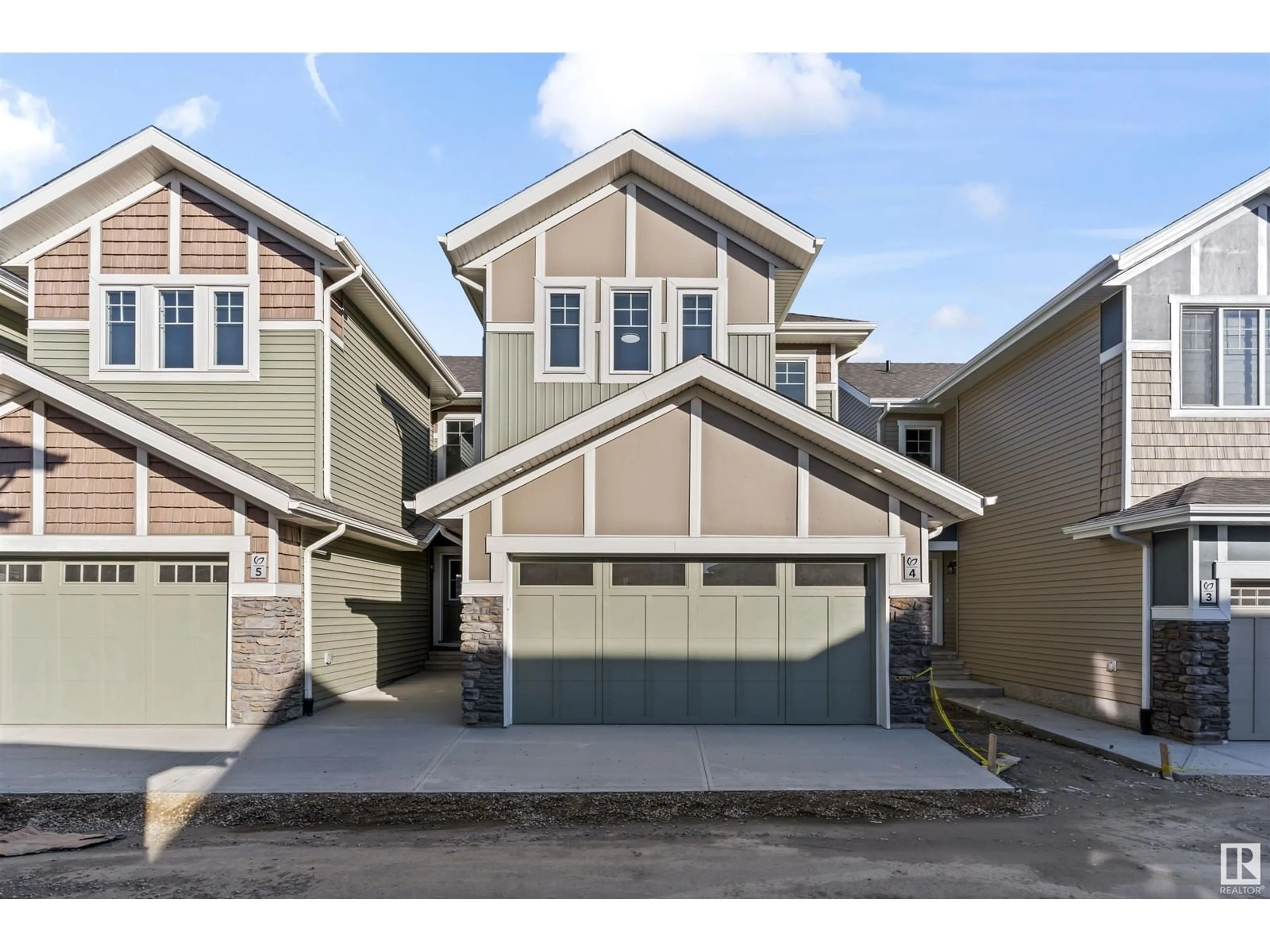 A pic from exterior of the house or condo for #4 740 Daniels Way SW, Edmonton Alberta T6W5N1