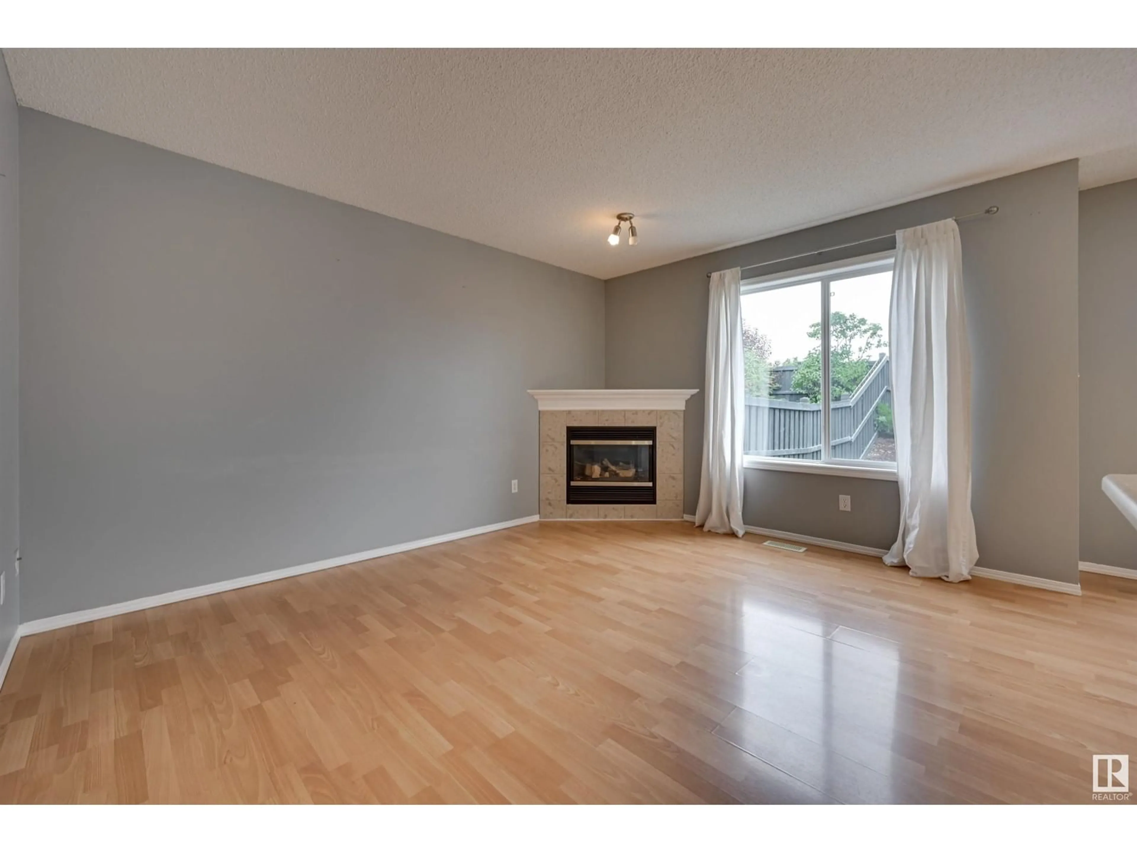 A pic of a room for #52 2021 GRANTHAM CO NW, Edmonton Alberta T5T6V7