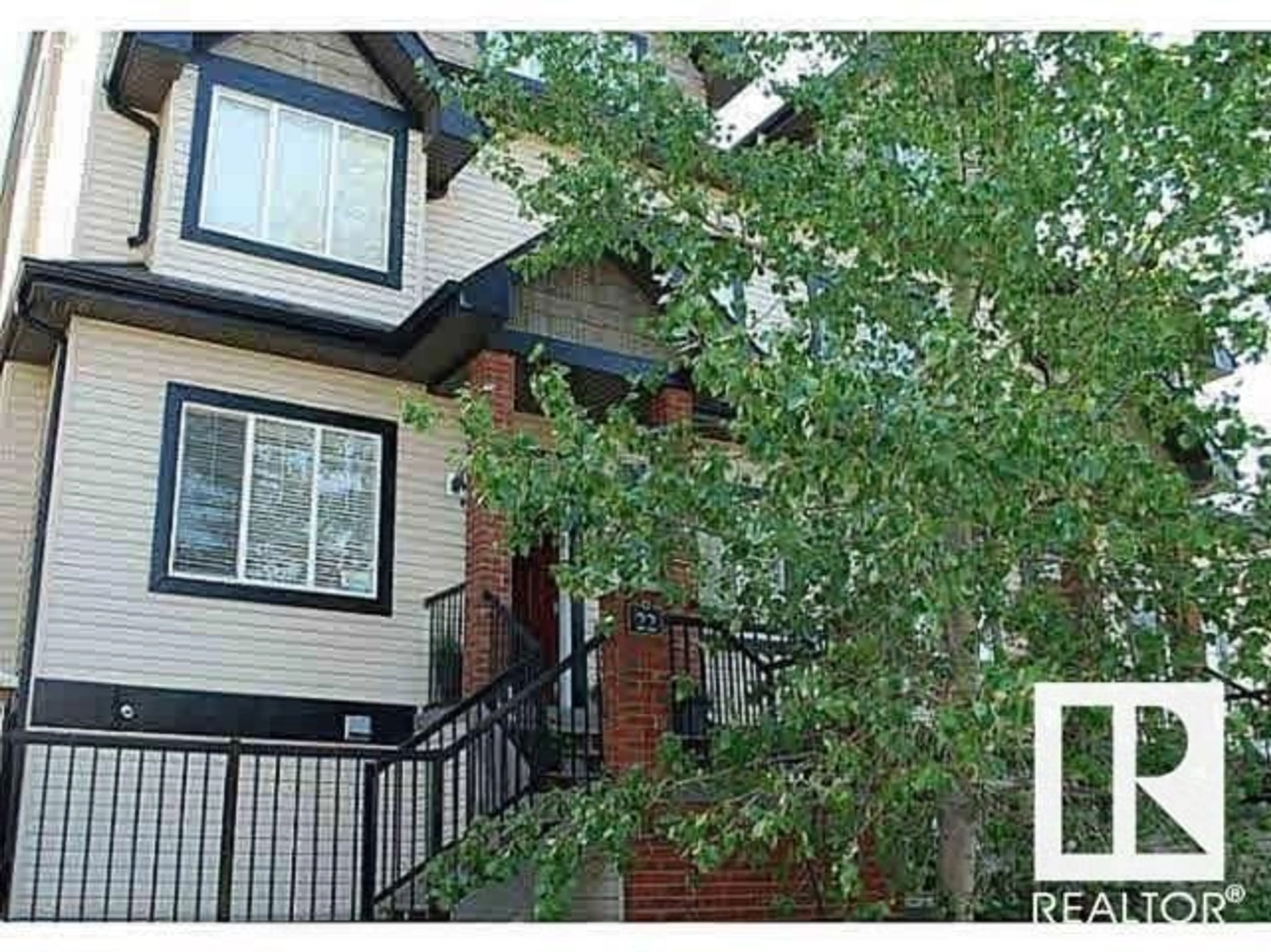 A pic from exterior of the house or condo, the street view for #22 4821 TERWILLEGAR CM NW, Edmonton Alberta T6R0C5