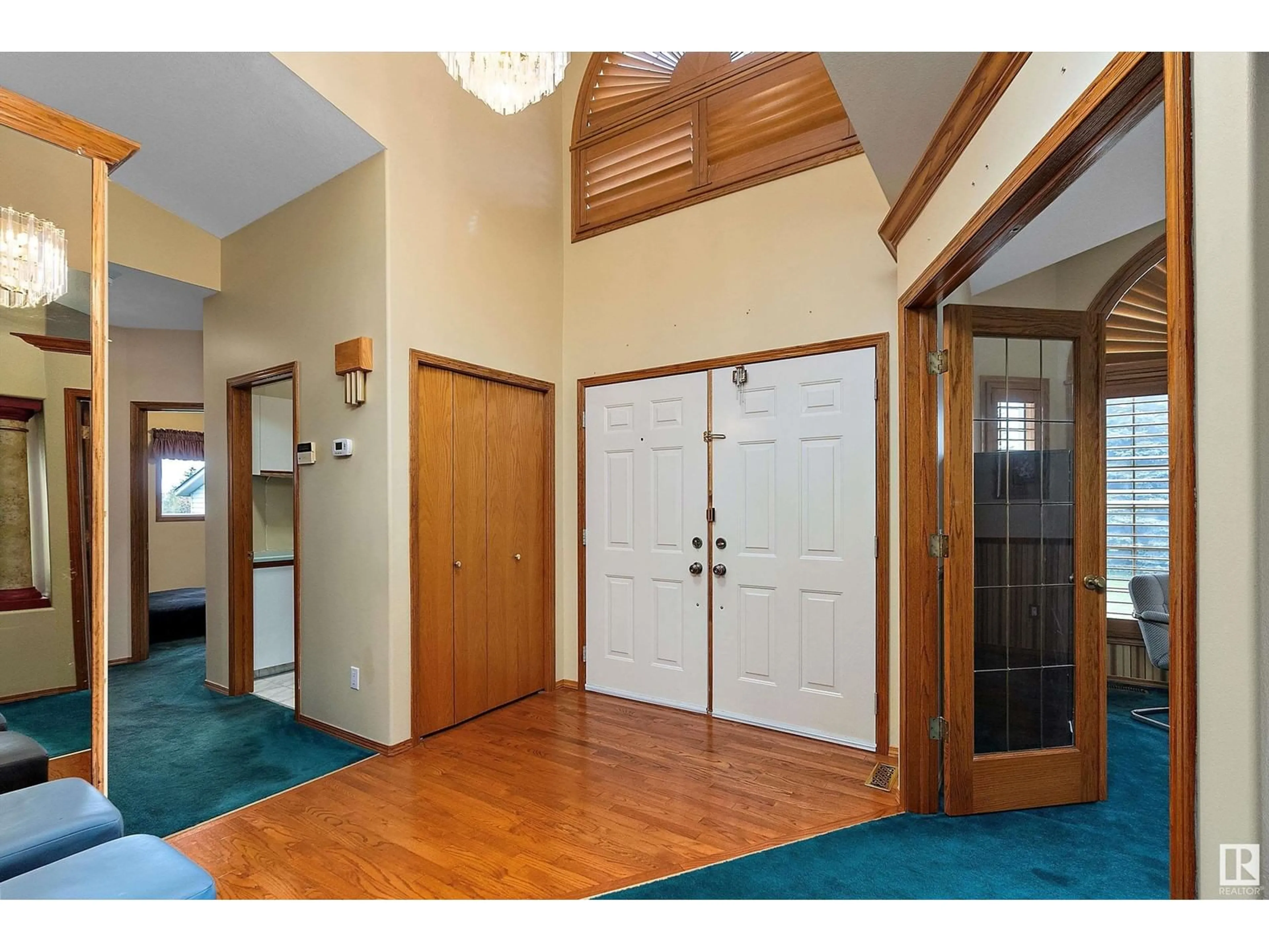 Indoor entryway, wood floors for 474062 A Highway 2A, Rural Wetaskiwin County Alberta T0C1Z0