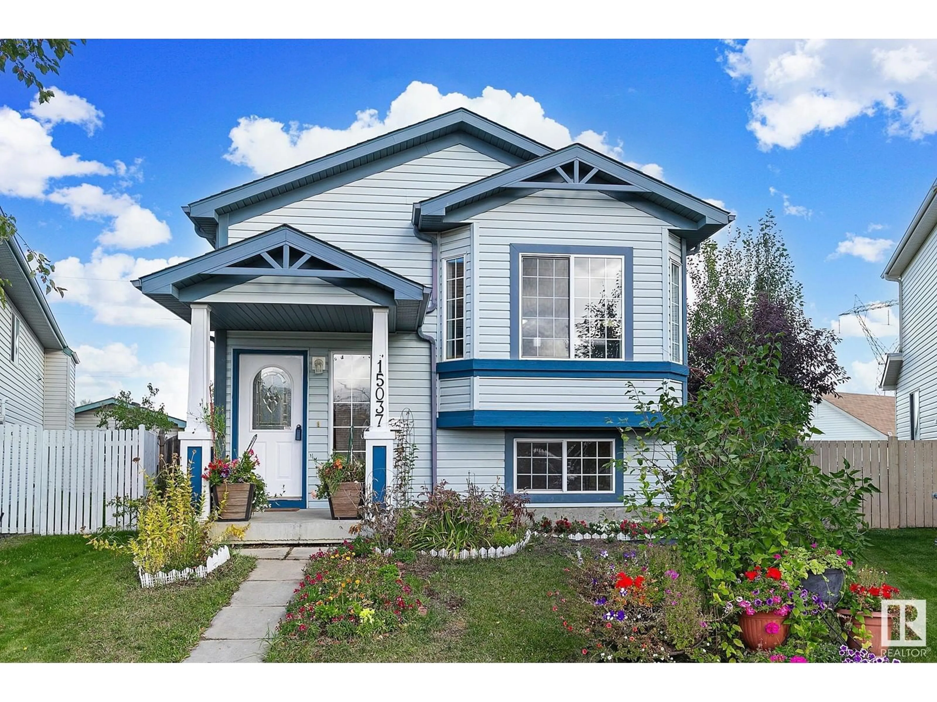 Frontside or backside of a home, cottage for 15037 135A ST NW NW, Edmonton Alberta T6V1N1