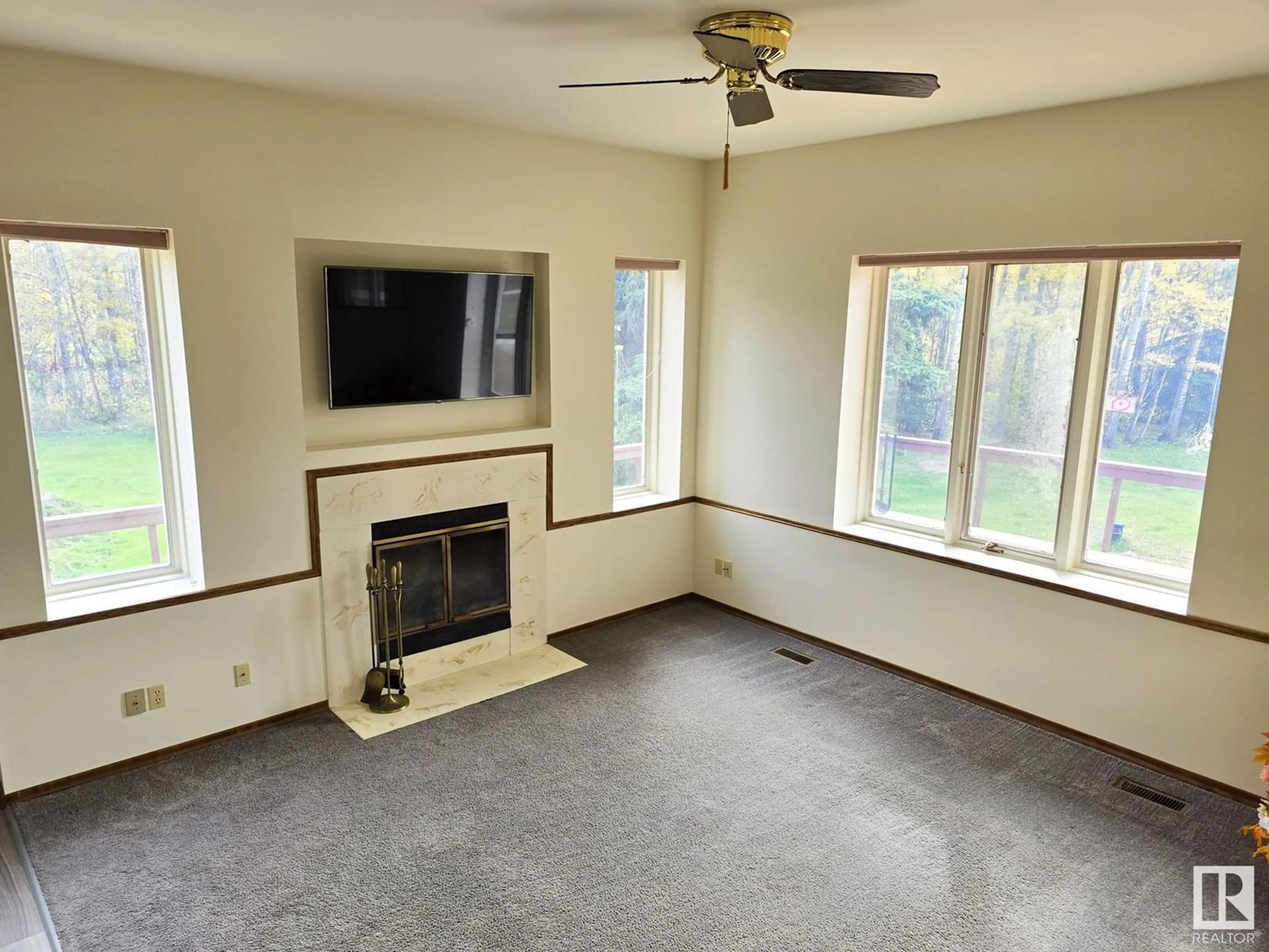 A pic of a room, wood floors for #73 52152 RGE ROAD 225, Rural Strathcona County Alberta T8C1C6