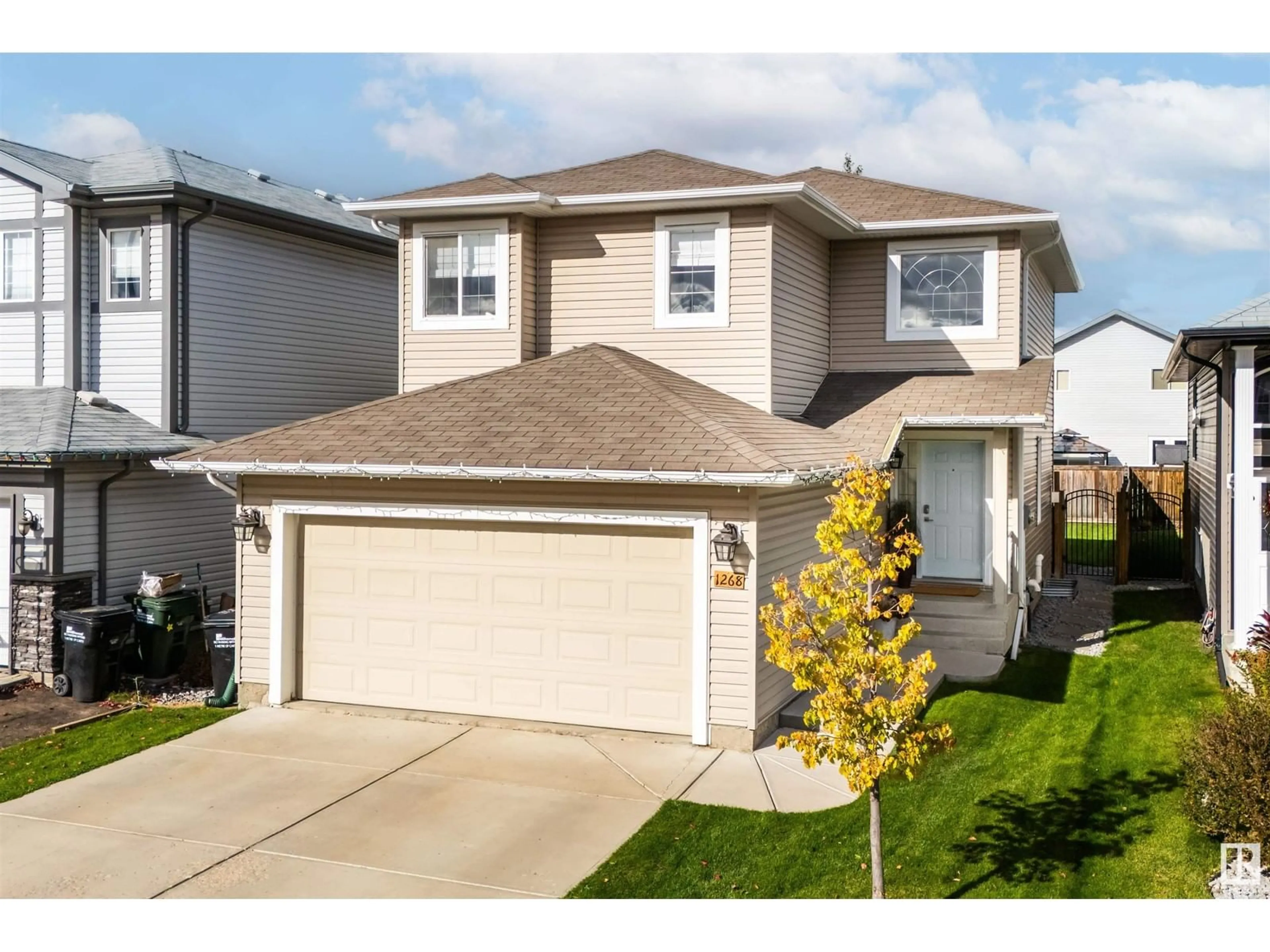 Frontside or backside of a home, the street view for 1268 FOXWOOD CR, Sherwood Park Alberta T8A4T2