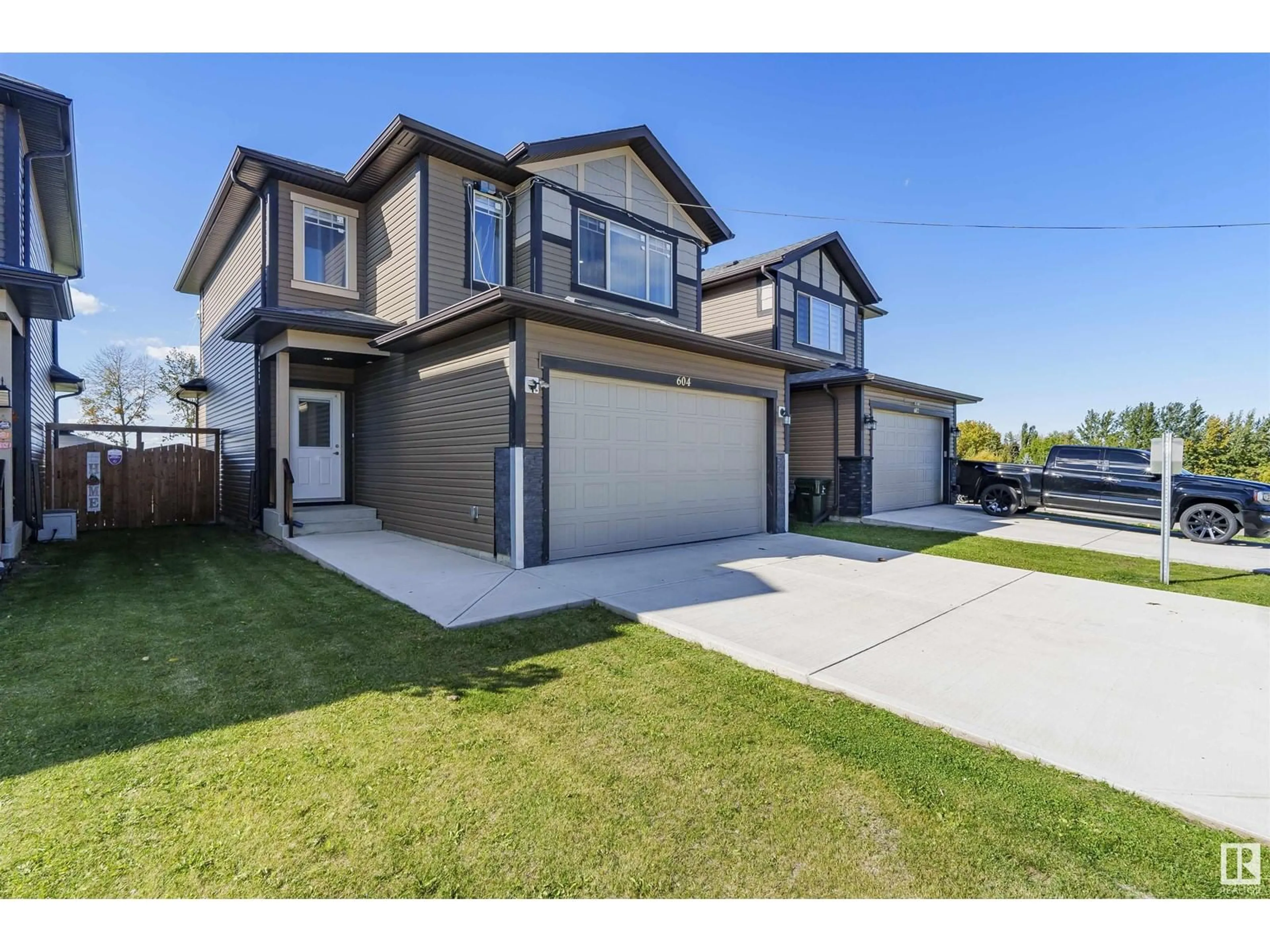 Frontside or backside of a home for 624 SOMMERVILLE GA, Stony Plain Alberta T7Z2A4