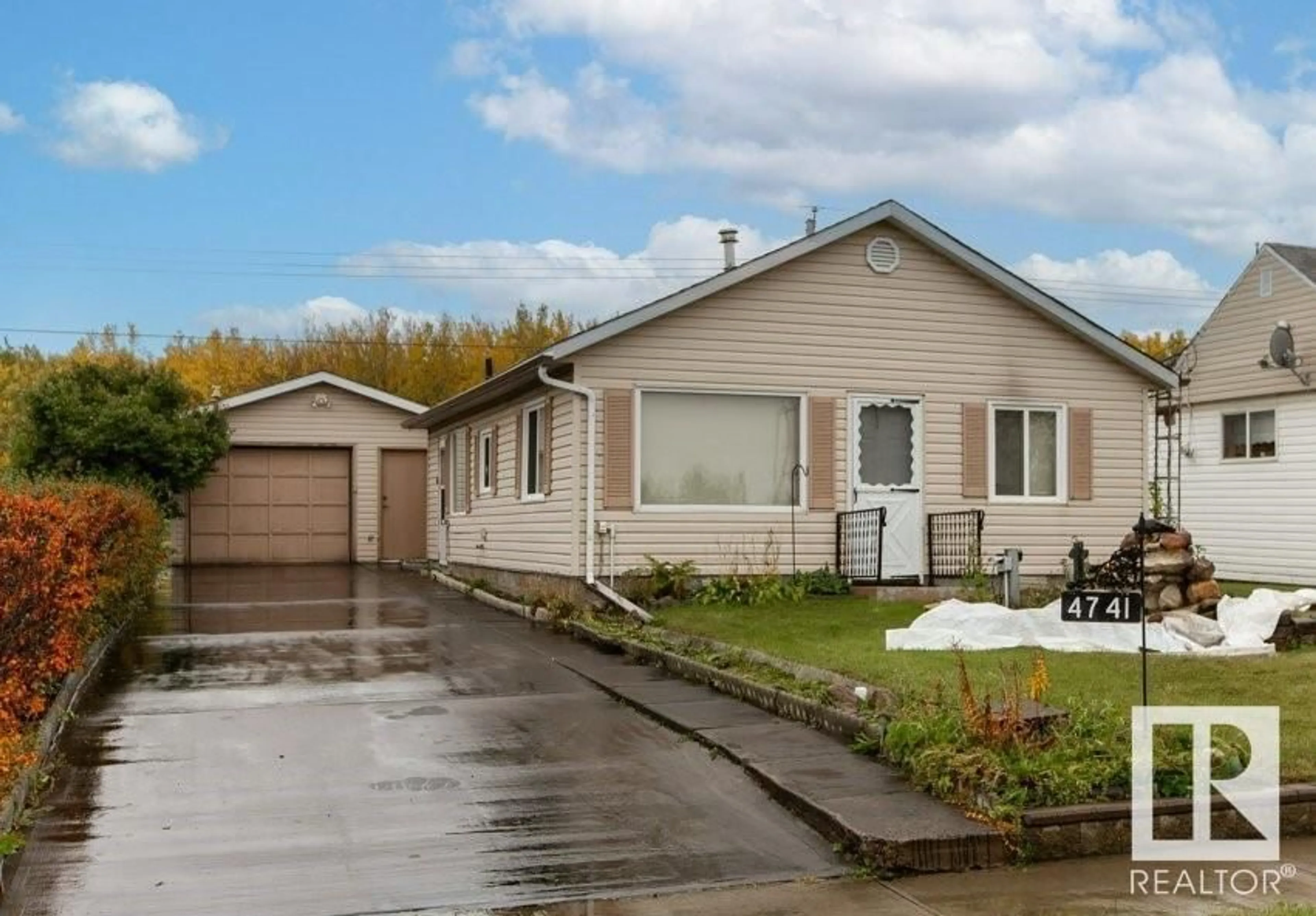 Frontside or backside of a home, cottage for 4741 51 AV, Wildwood Alberta T0E2M0